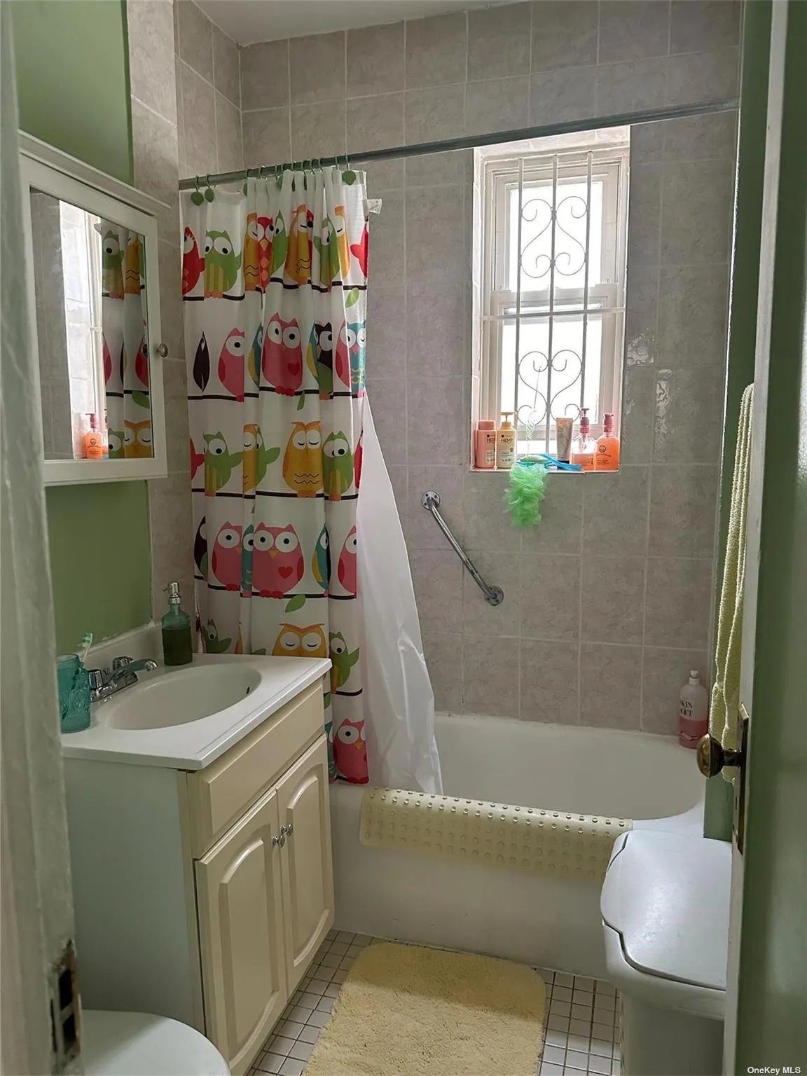 45-20 43rd Street, New York, NY, 1 Bedroom Bedrooms, 4 Rooms Rooms,1 BathroomBathrooms,Residential,For Rent,43rd Street,0,L3570023 45-20 43rd Street, New York, NY, 1 Bedroom Bedrooms, 4 Rooms Rooms,1 BathroomBathrooms,Residential,For Rent,43rd Street,0,L3570023