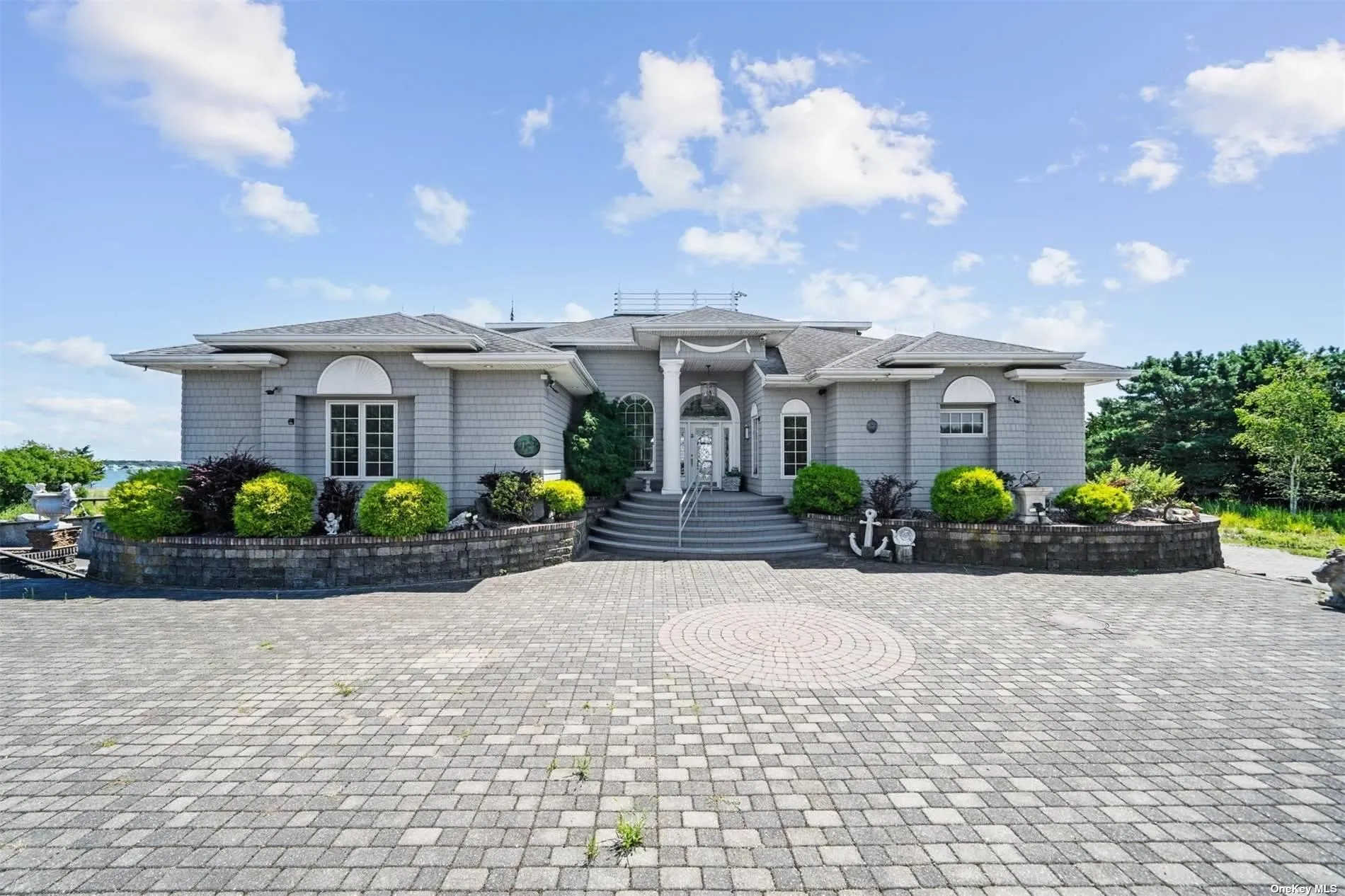48 Old Neck Road, Brookhaven, NY, 5 Bedrooms Bedrooms, 9 Rooms Rooms,2 BathroomsBathrooms,Residential,For Rent,Old Neck,0,L3571140 48 Old Neck Road, Brookhaven, NY, 5 Bedrooms Bedrooms, 9 Rooms Rooms,2 BathroomsBathrooms,Residential,For Rent,Old Neck,0,L3571140