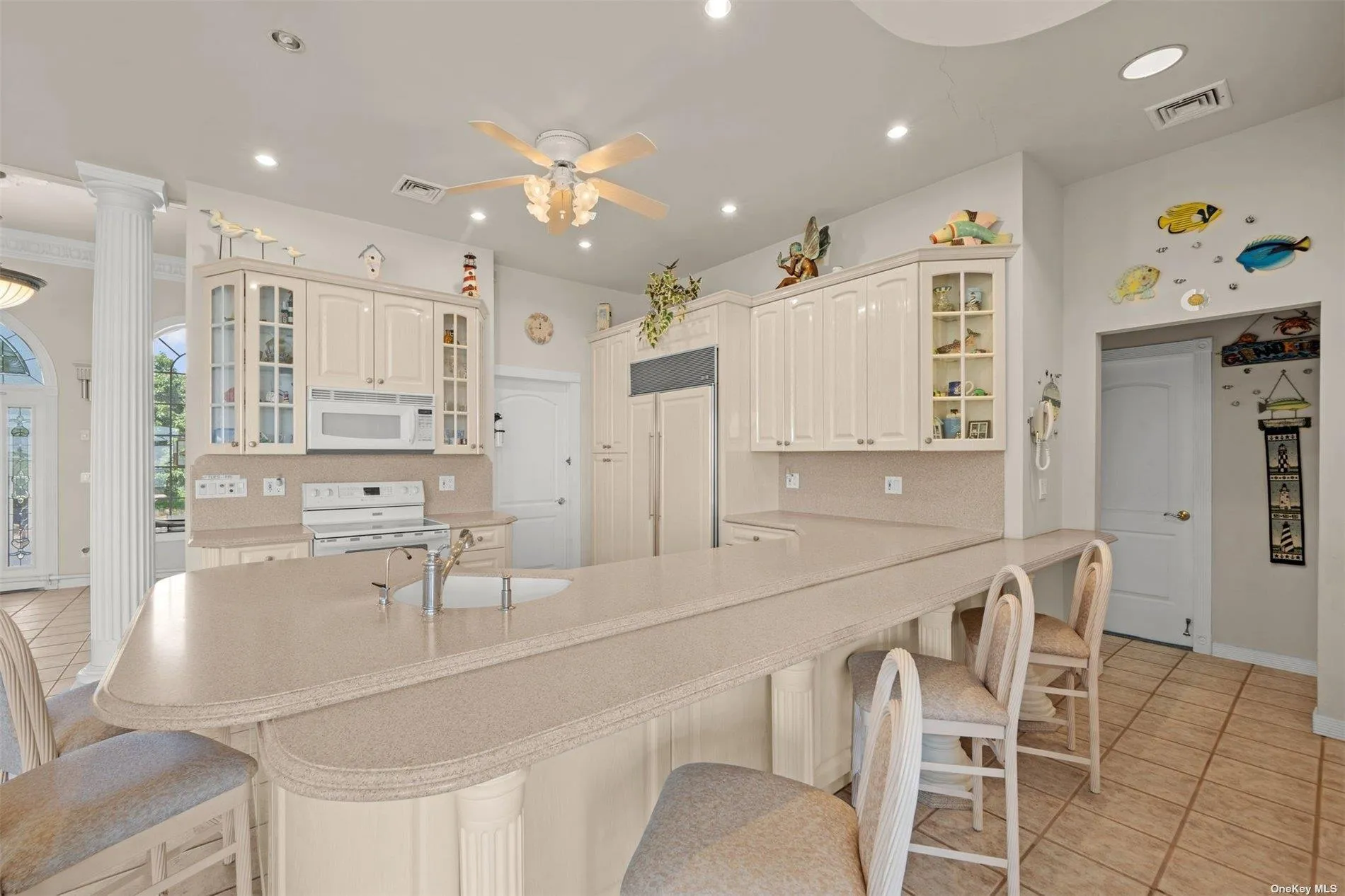 48 Old Neck Road, Brookhaven, NY, 5 Bedrooms Bedrooms, 9 Rooms Rooms,2 BathroomsBathrooms,Residential,For Rent,Old Neck,0,L3571140 48 Old Neck Road, Brookhaven, NY, 5 Bedrooms Bedrooms, 9 Rooms Rooms,2 BathroomsBathrooms,Residential,For Rent,Old Neck,0,L3571140