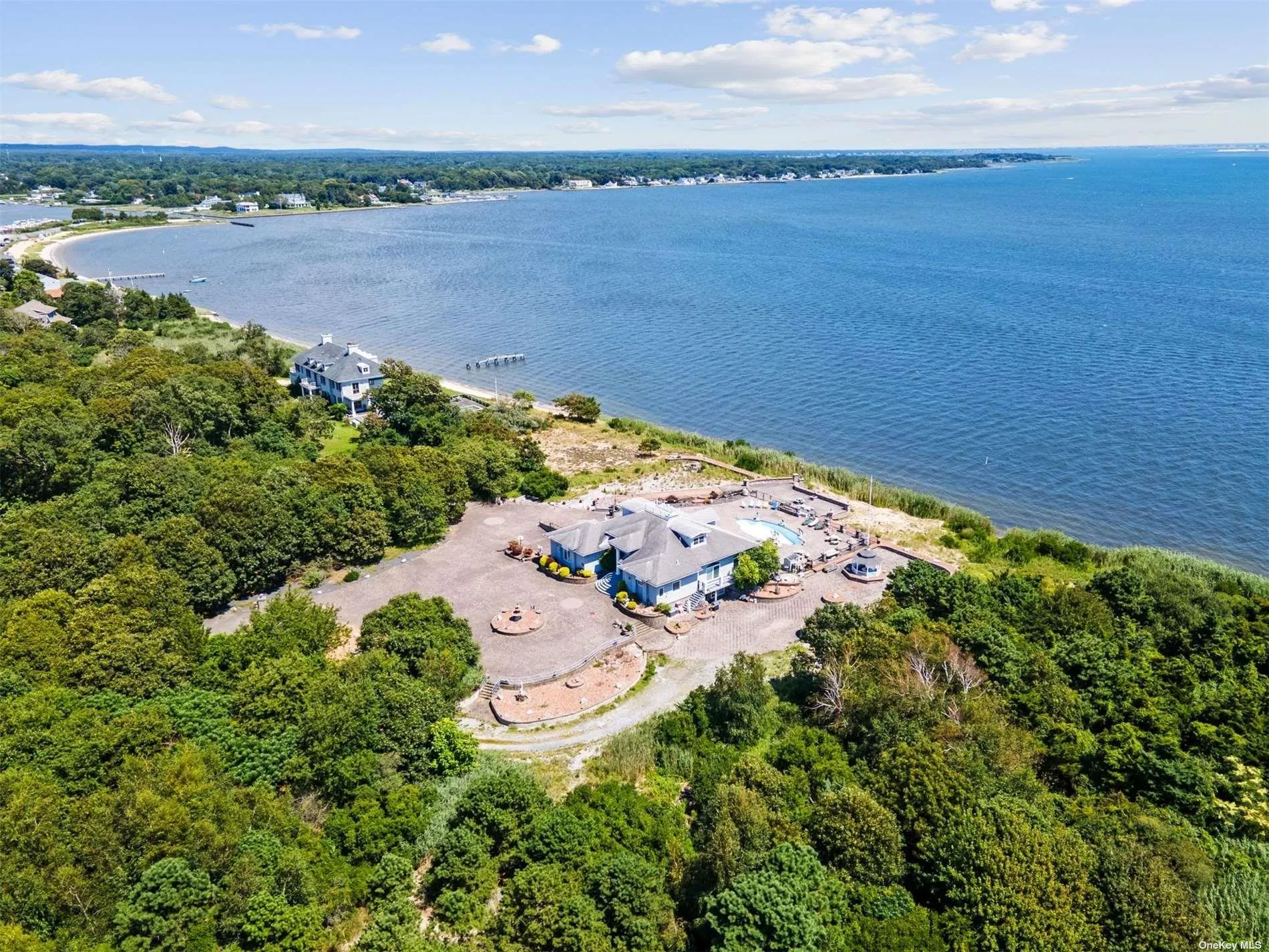 48 Old Neck Road, Brookhaven, NY, 5 Bedrooms Bedrooms, 9 Rooms Rooms,2 BathroomsBathrooms,Residential,For Rent,Old Neck,0,L3571140 48 Old Neck Road, Brookhaven, NY, 5 Bedrooms Bedrooms, 9 Rooms Rooms,2 BathroomsBathrooms,Residential,For Rent,Old Neck,0,L3571140