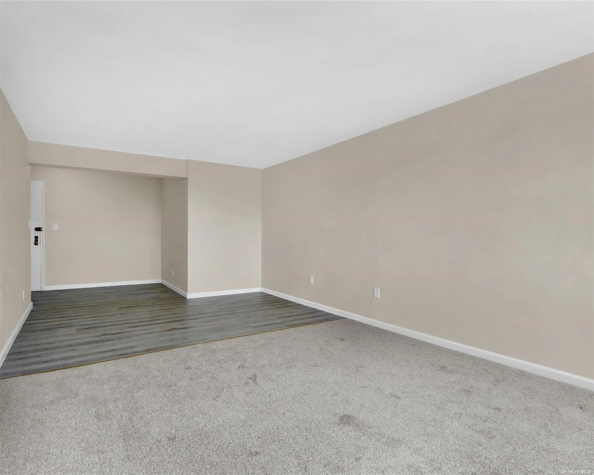151-31 88th Street, New York, NY, 2 Bedrooms Bedrooms, 5 Rooms Rooms,1 BathroomBathrooms,Residential,For Rent,88th,0,L3572872 151-31 88th Street, New York, NY, 2 Bedrooms Bedrooms, 5 Rooms Rooms,1 BathroomBathrooms,Residential,For Rent,88th,0,L3572872