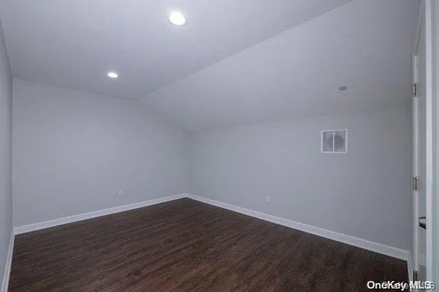 300 Sutton Court, Brookhaven, NY, 2 Bedrooms Bedrooms, 5 Rooms Rooms,2 BathroomsBathrooms,Residential Lease,Idx,Sutton,L3573814 300 Sutton Court, Brookhaven, NY, 2 Bedrooms Bedrooms, 5 Rooms Rooms,2 BathroomsBathrooms,Residential Lease,Idx,Sutton,L3573814