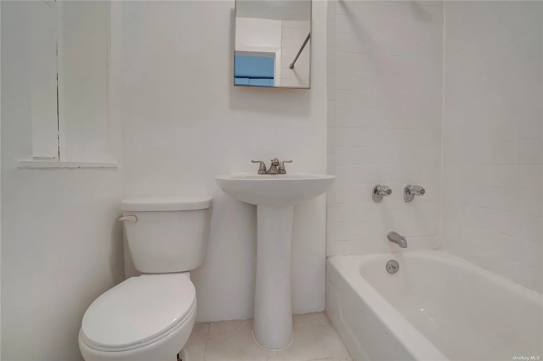 76 Richardson Street, New York, NY, 2 Bedrooms Bedrooms, 4 Rooms Rooms,1 BathroomBathrooms,Residential,For Rent,Richardson,0,L3574438 76 Richardson Street, New York, NY, 2 Bedrooms Bedrooms, 4 Rooms Rooms,1 BathroomBathrooms,Residential,For Rent,Richardson,0,L3574438