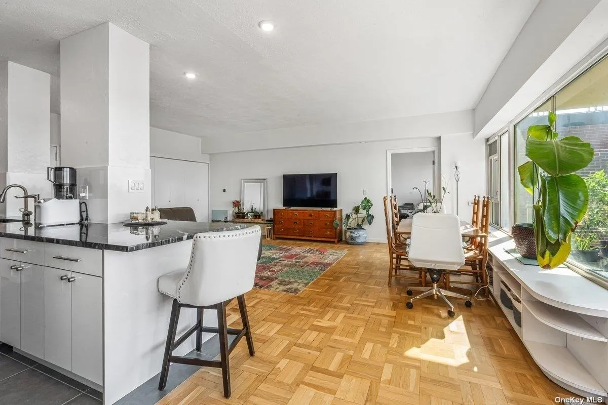 166-25 Powells Cove Boulevard, New York, NY, 2 Bedrooms Bedrooms, 5 Rooms Rooms,2 BathroomsBathrooms,Residential,For Rent,Powells Cove,0,L3577162 166-25 Powells Cove Boulevard, New York, NY, 2 Bedrooms Bedrooms, 5 Rooms Rooms,2 BathroomsBathrooms,Residential,For Rent,Powells Cove,0,L3577162