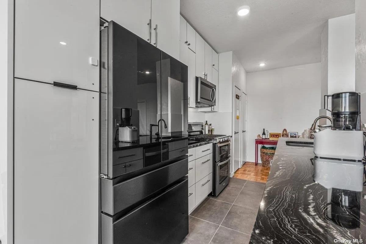 166-25 Powells Cove Boulevard, New York, NY, 2 Bedrooms Bedrooms, 5 Rooms Rooms,2 BathroomsBathrooms,Residential,For Rent,Powells Cove,0,L3577162 166-25 Powells Cove Boulevard, New York, NY, 2 Bedrooms Bedrooms, 5 Rooms Rooms,2 BathroomsBathrooms,Residential,For Rent,Powells Cove,0,L3577162