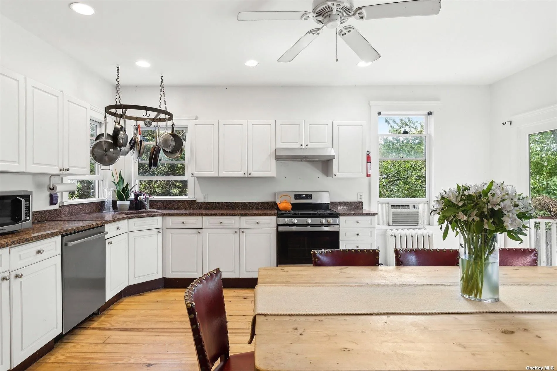 151 Bay Avenue, Southold, NY, 5 Bedrooms Bedrooms, 10 Rooms Rooms,4 BathroomsBathrooms,Residential,For Rent,Bay,0,L3579812 151 Bay Avenue, Southold, NY, 5 Bedrooms Bedrooms, 10 Rooms Rooms,4 BathroomsBathrooms,Residential,For Rent,Bay,0,L3579812