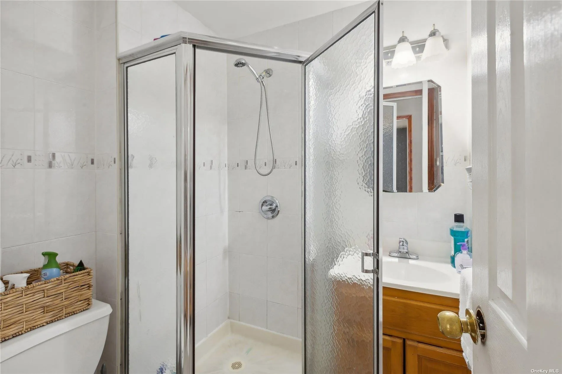 42-38 Judge Street, New York, NY, 2 Bedrooms Bedrooms, 4 Rooms Rooms,2 BathroomsBathrooms,Residential,For Rent,Judge,0,L3580030 42-38 Judge Street, New York, NY, 2 Bedrooms Bedrooms, 4 Rooms Rooms,2 BathroomsBathrooms,Residential,For Rent,Judge,0,L3580030