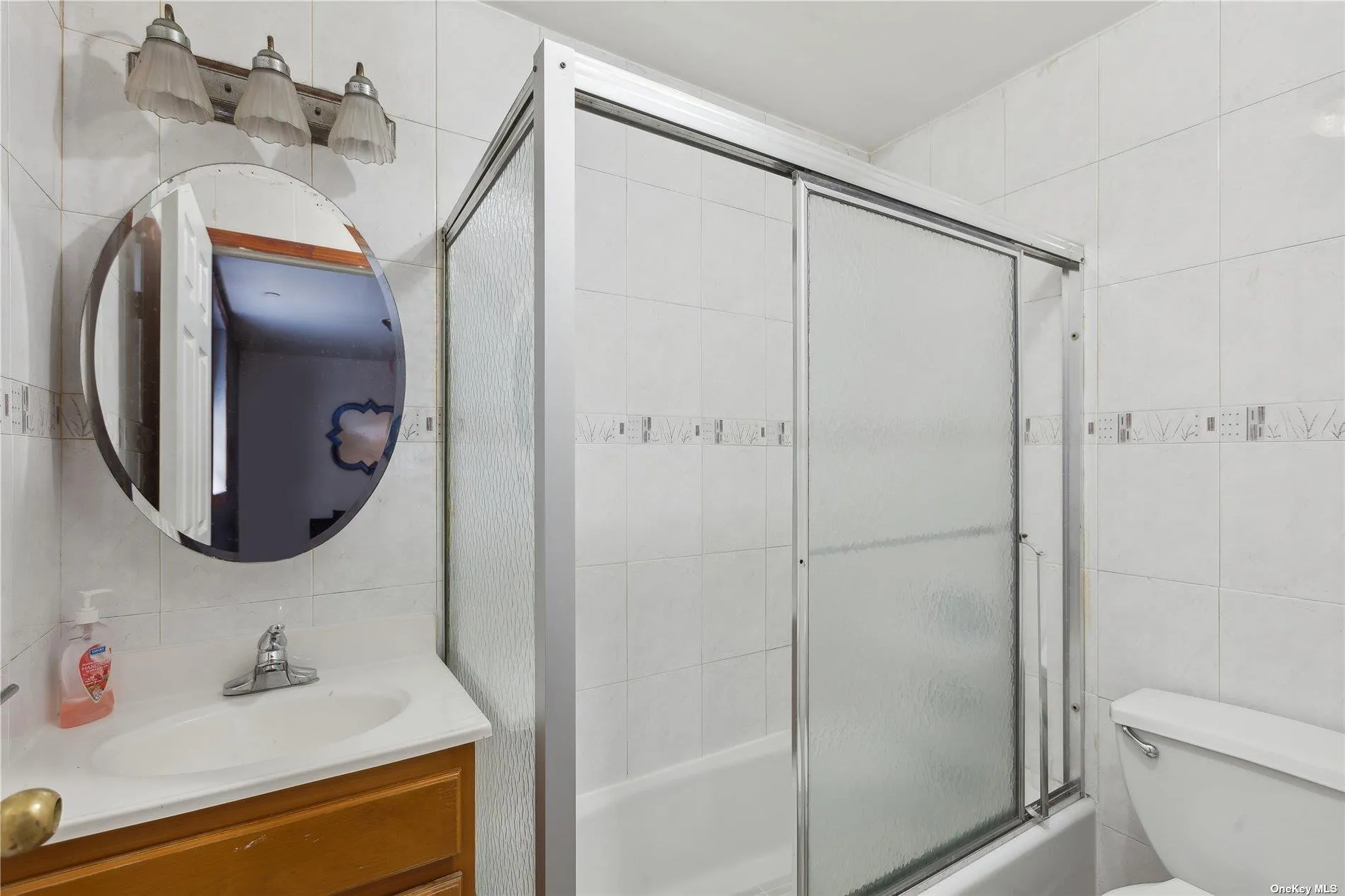 42-38 Judge Street, New York, NY, 2 Bedrooms Bedrooms, 4 Rooms Rooms,2 BathroomsBathrooms,Residential,For Rent,Judge,0,L3580030 42-38 Judge Street, New York, NY, 2 Bedrooms Bedrooms, 4 Rooms Rooms,2 BathroomsBathrooms,Residential,For Rent,Judge,0,L3580030