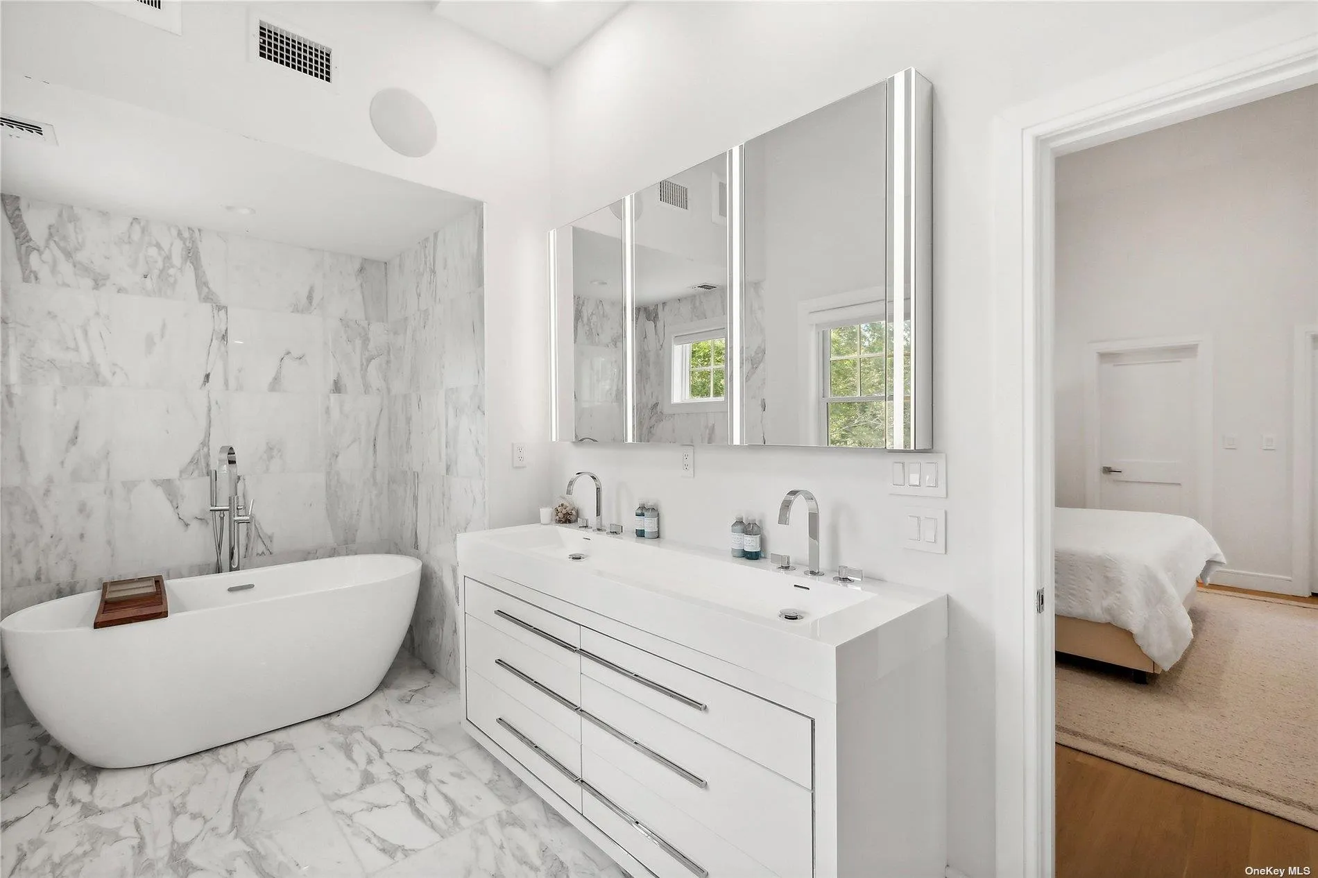 1752 Deerfield Road, Southampton, NY, 7 Bedrooms Bedrooms, 15 Rooms Rooms,7 BathroomsBathrooms,Residential Lease,Idx,Deerfield,0,L3580762 1752 Deerfield Road, Southampton, NY, 7 Bedrooms Bedrooms, 15 Rooms Rooms,7 BathroomsBathrooms,Residential Lease,Idx,Deerfield,0,L3580762