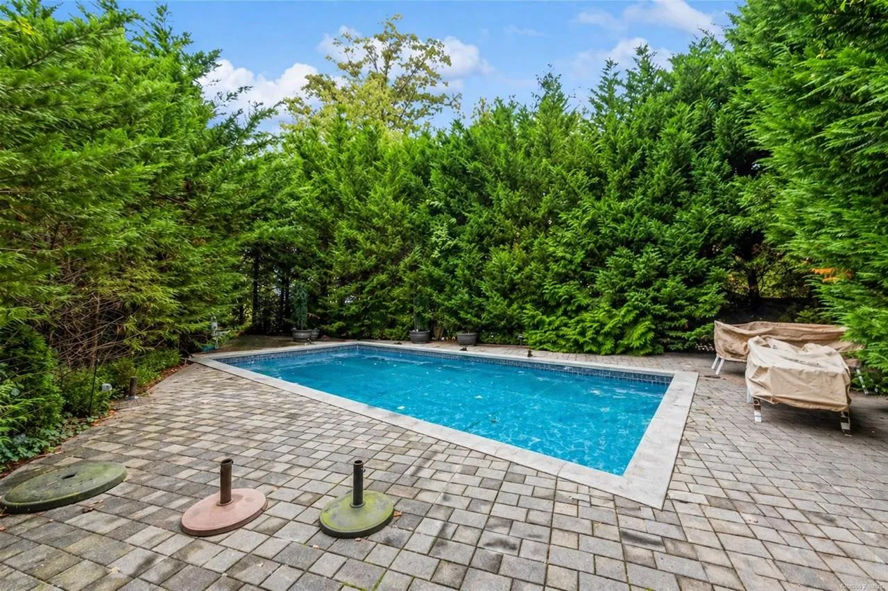 106 Willow Road, Hempstead, NY, 7 Bedrooms Bedrooms, 11 Rooms Rooms,4 BathroomsBathrooms,Residential,For Rent,Willow,0,L3582189 106 Willow Road, Hempstead, NY, 7 Bedrooms Bedrooms, 11 Rooms Rooms,4 BathroomsBathrooms,Residential,For Rent,Willow,0,L3582189