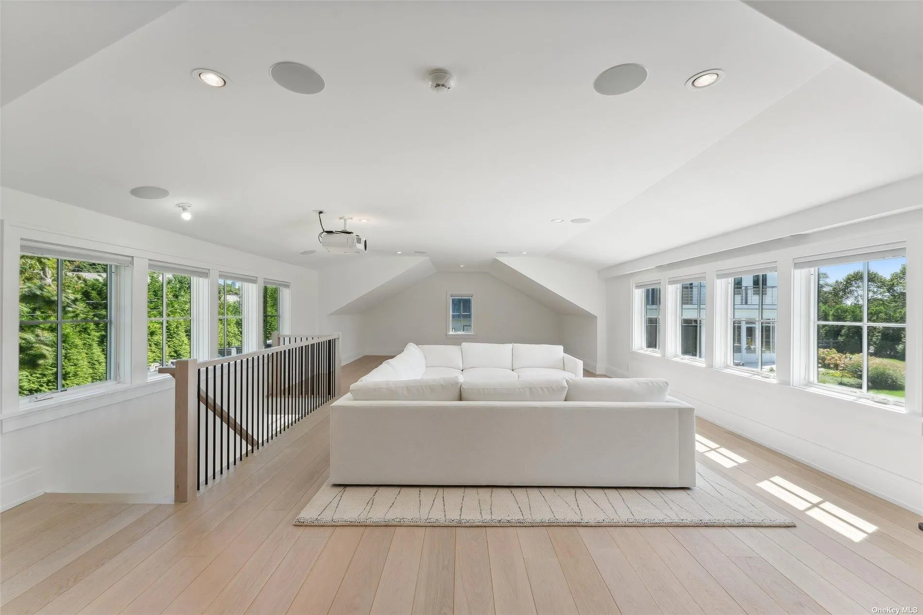 Second Level Pool House Second Level Pool House