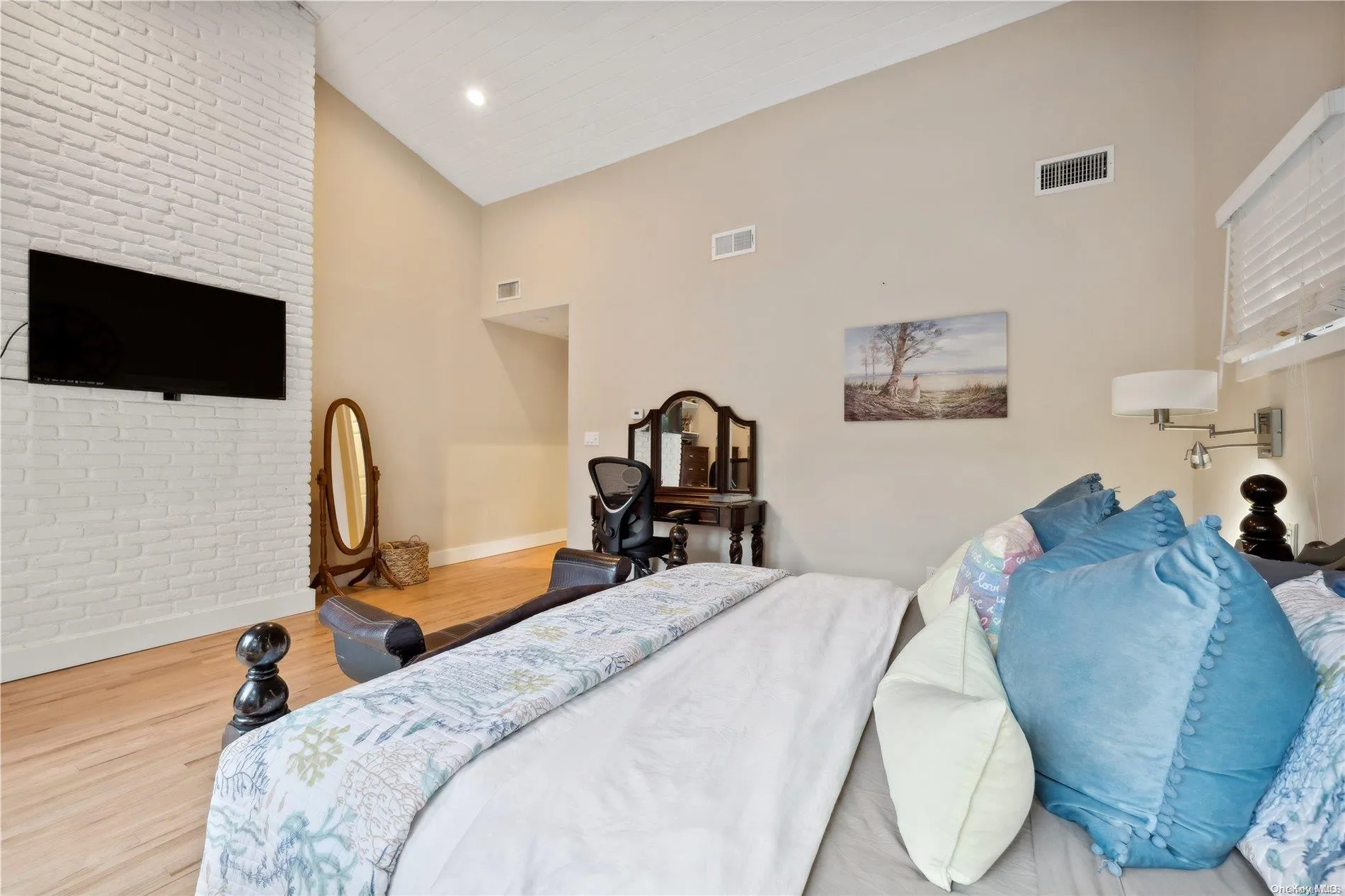 25 Blue Jay Way, East Hampton, NY, 6 Bedrooms Bedrooms, 6 Rooms Rooms,4 BathroomsBathrooms,Residential Lease,Idx,Blue Jay,L3583368 25 Blue Jay Way, East Hampton, NY, 6 Bedrooms Bedrooms, 6 Rooms Rooms,4 BathroomsBathrooms,Residential Lease,Idx,Blue Jay,L3583368