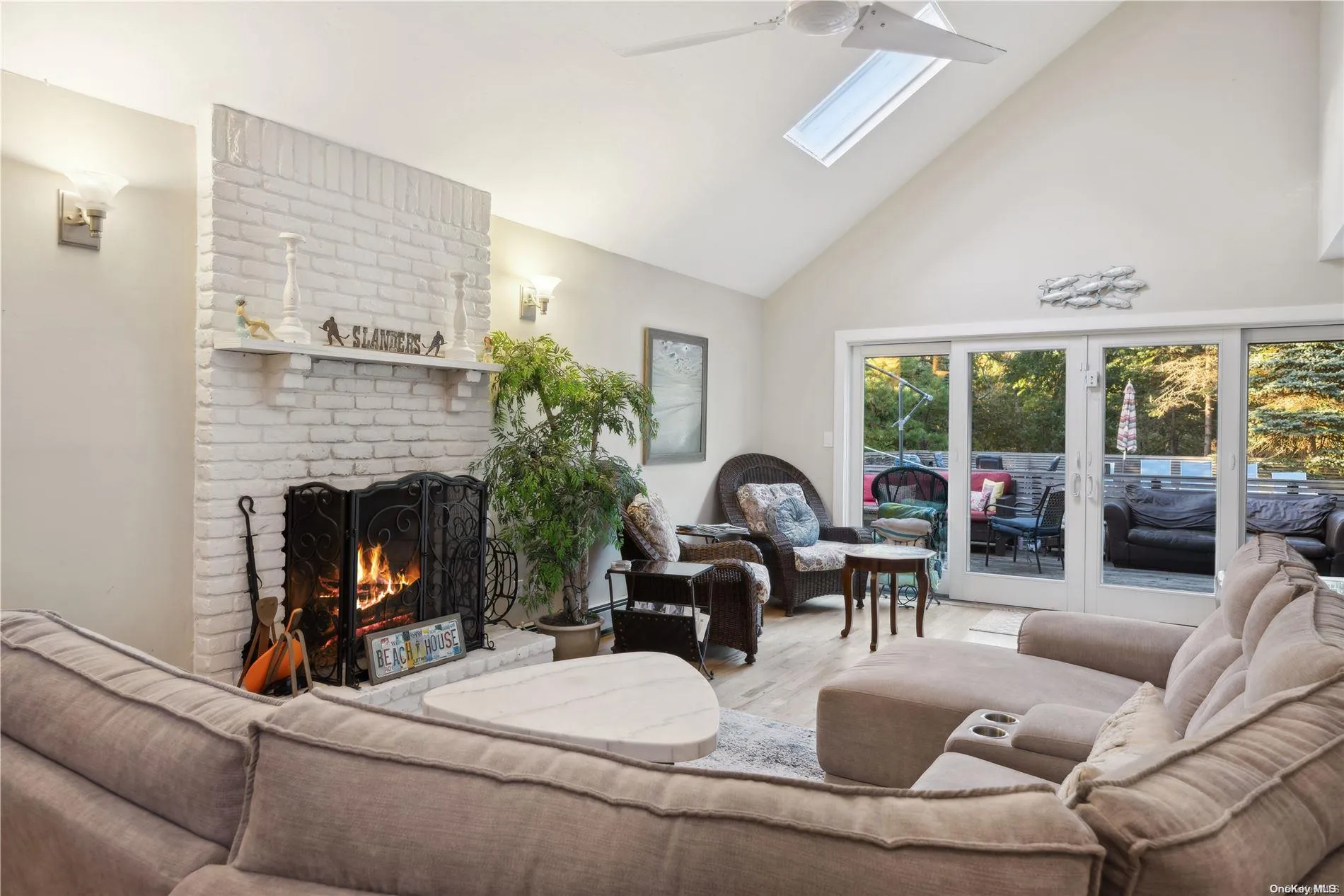 25 Blue Jay Way, East Hampton, NY, 6 Bedrooms Bedrooms, 6 Rooms Rooms,4 BathroomsBathrooms,Residential Lease,Idx,Blue Jay,L3583368 25 Blue Jay Way, East Hampton, NY, 6 Bedrooms Bedrooms, 6 Rooms Rooms,4 BathroomsBathrooms,Residential Lease,Idx,Blue Jay,L3583368