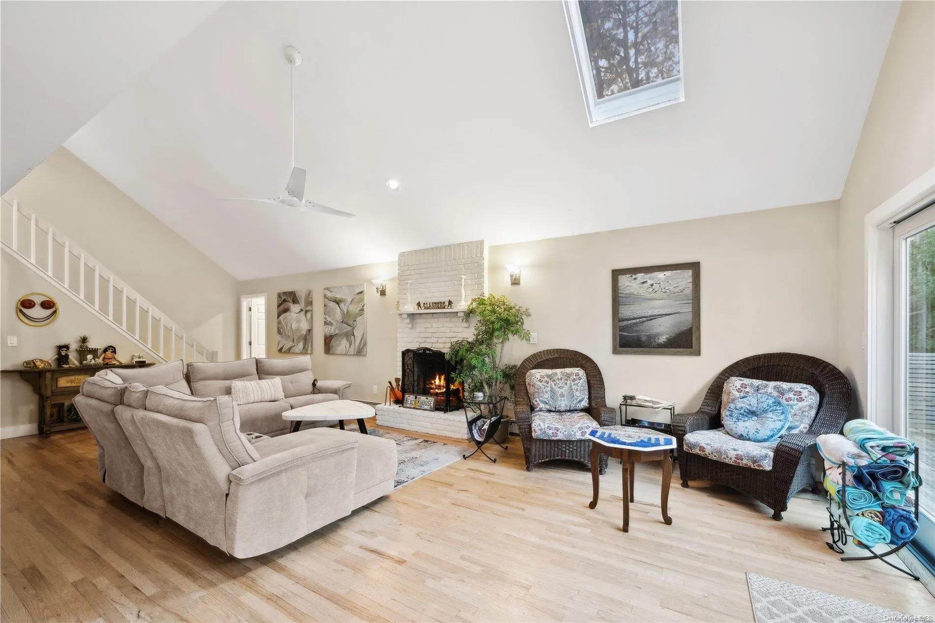 25 Blue Jay Way, East Hampton, NY, 6 Bedrooms Bedrooms, 6 Rooms Rooms,4 BathroomsBathrooms,Residential Lease,Idx,Blue Jay,L3583368 25 Blue Jay Way, East Hampton, NY, 6 Bedrooms Bedrooms, 6 Rooms Rooms,4 BathroomsBathrooms,Residential Lease,Idx,Blue Jay,L3583368