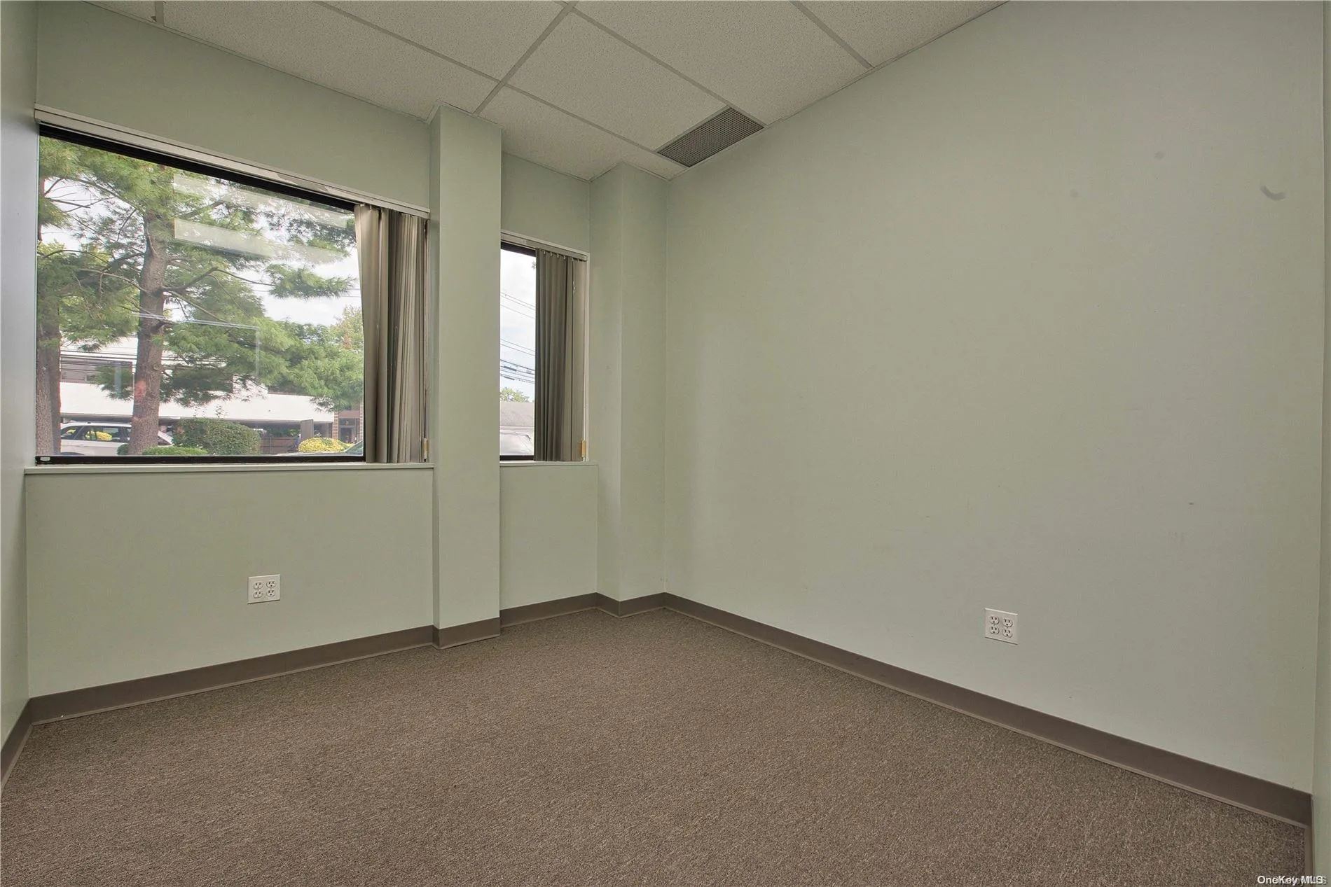 20 Vanderventer Avenue, North Hempstead, NY, ,Commercial Lease,Idx,Vanderventer,0,L3585292 20 Vanderventer Avenue, North Hempstead, NY, ,Commercial Lease,Idx,Vanderventer,0,L3585292