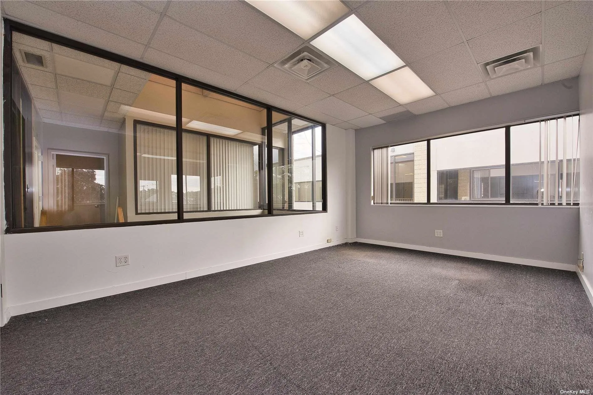 20 Vanderventer Avenue, North Hempstead, NY, ,Commercial Lease,For Rent,Vanderventer,0,L3585292 20 Vanderventer Avenue, North Hempstead, NY, ,Commercial Lease,For Rent,Vanderventer,0,L3585292