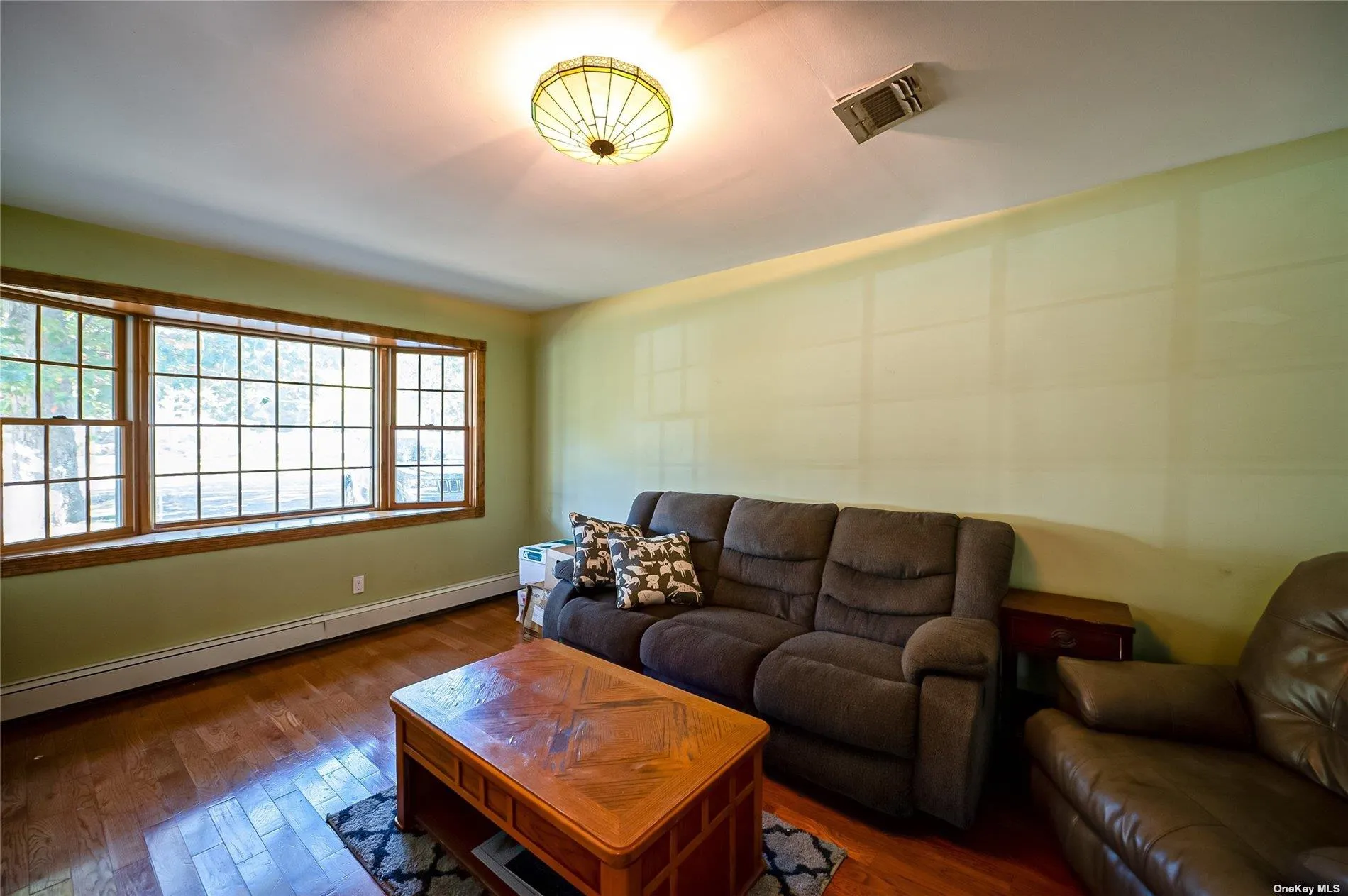 43 Hollins Lane, Islip, NY, 4 Bedrooms Bedrooms, 9 Rooms Rooms,3 BathroomsBathrooms,Residential,For Rent,Hollins,0,L3586031 43 Hollins Lane, Islip, NY, 4 Bedrooms Bedrooms, 9 Rooms Rooms,3 BathroomsBathrooms,Residential,For Rent,Hollins,0,L3586031