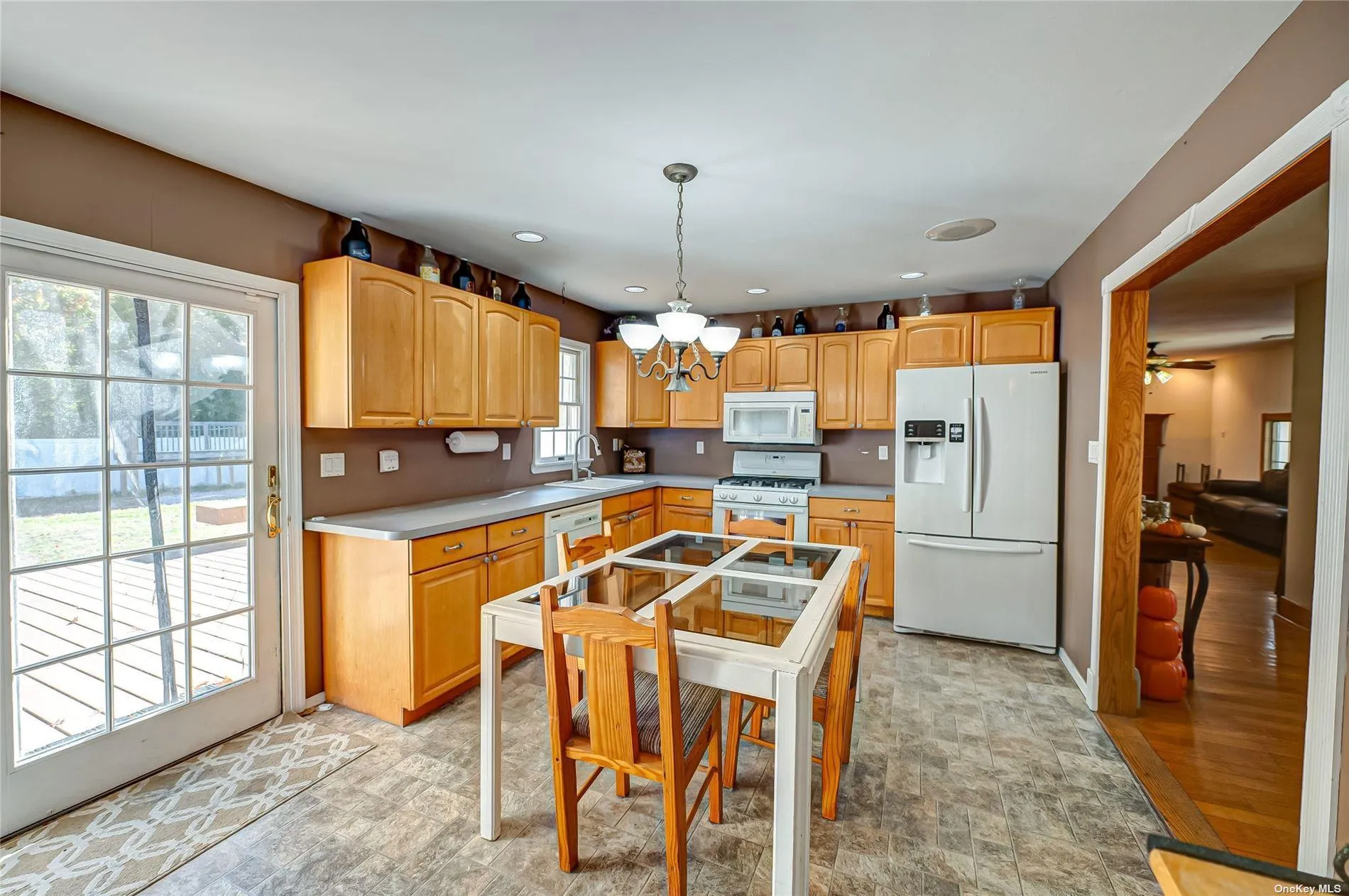 43 Hollins Lane, Islip, NY, 4 Bedrooms Bedrooms, 9 Rooms Rooms,3 BathroomsBathrooms,Residential,For Rent,Hollins,0,L3586031 43 Hollins Lane, Islip, NY, 4 Bedrooms Bedrooms, 9 Rooms Rooms,3 BathroomsBathrooms,Residential,For Rent,Hollins,0,L3586031