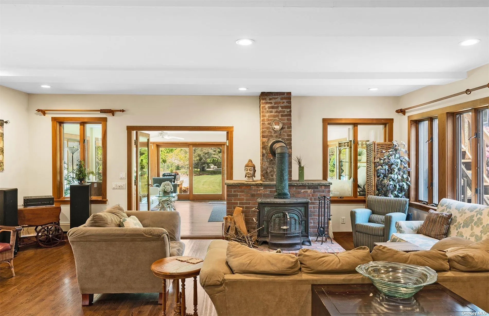 61 Lower 7 Ponds Road, Southampton, NY, 4 Bedrooms Bedrooms, 15 Rooms Rooms,4 BathroomsBathrooms,Residential,For Rent,Lower 7 Ponds,0,L3586103 61 Lower 7 Ponds Road, Southampton, NY, 4 Bedrooms Bedrooms, 15 Rooms Rooms,4 BathroomsBathrooms,Residential,For Rent,Lower 7 Ponds,0,L3586103