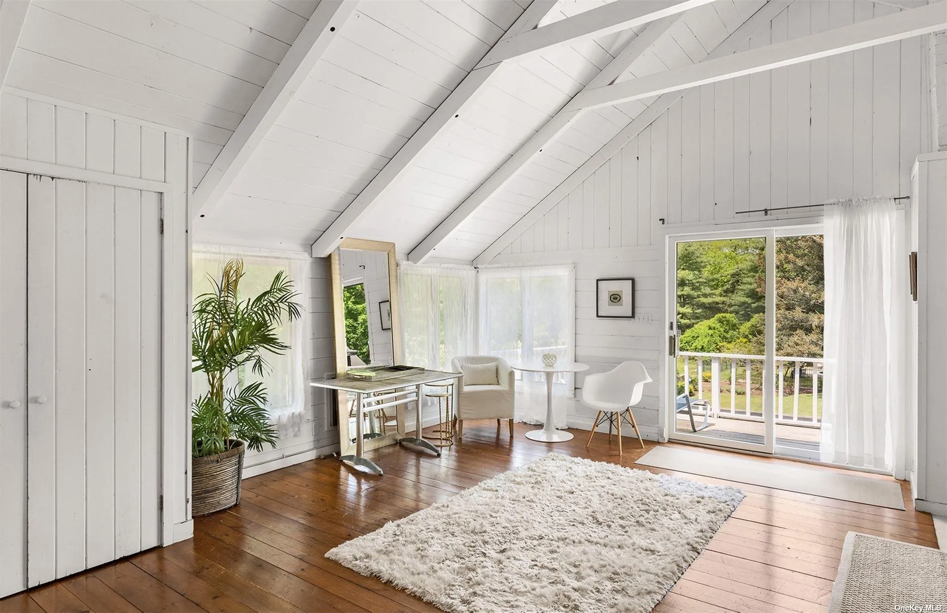 61 Lower 7 Ponds Road, Southampton, NY, 4 Bedrooms Bedrooms, 15 Rooms Rooms,4 BathroomsBathrooms,Residential,For Rent,Lower 7 Ponds,0,L3586103 61 Lower 7 Ponds Road, Southampton, NY, 4 Bedrooms Bedrooms, 15 Rooms Rooms,4 BathroomsBathrooms,Residential,For Rent,Lower 7 Ponds,0,L3586103