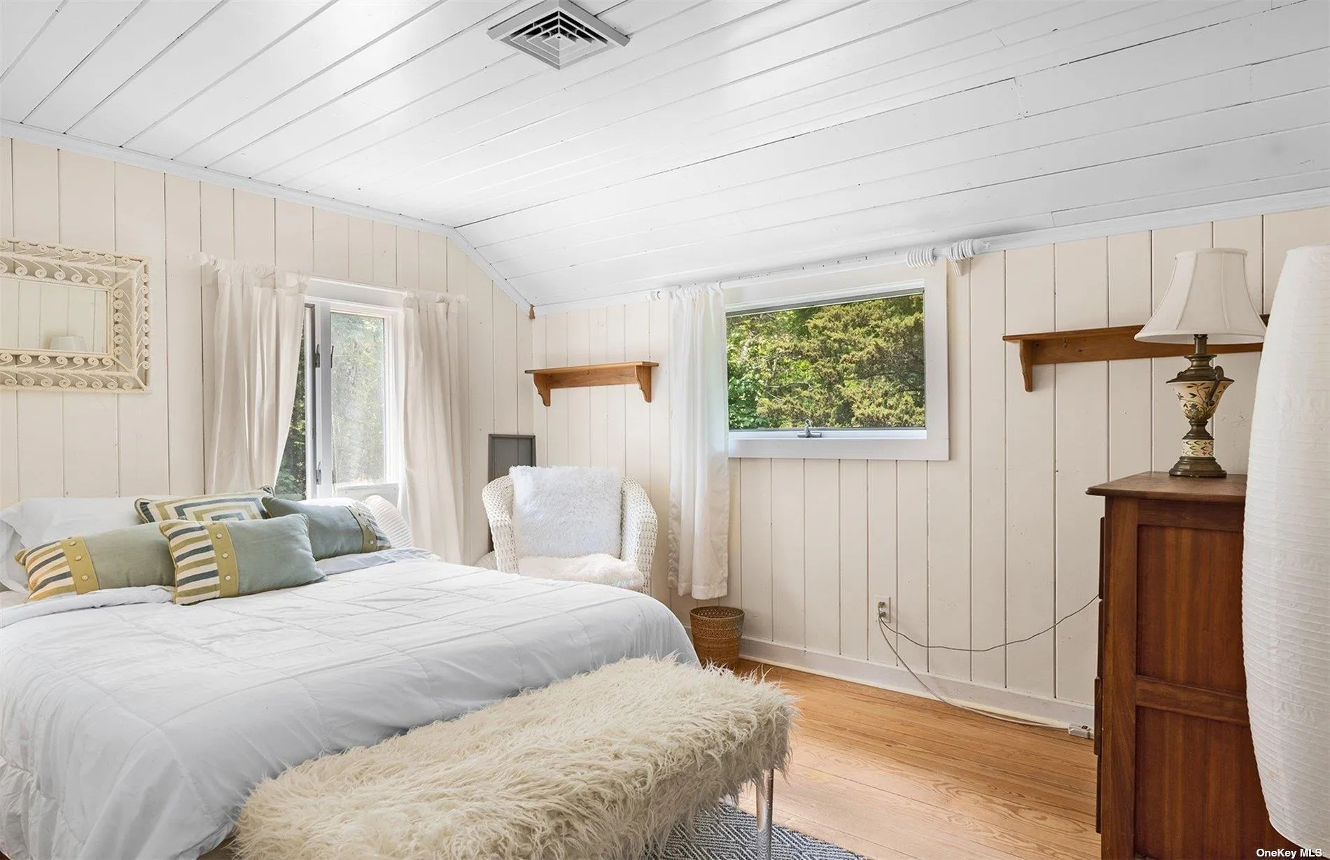 61 Lower 7 Ponds Road, Southampton, NY, 4 Bedrooms Bedrooms, 15 Rooms Rooms,4 BathroomsBathrooms,Residential,For Rent,Lower 7 Ponds,0,L3586103 61 Lower 7 Ponds Road, Southampton, NY, 4 Bedrooms Bedrooms, 15 Rooms Rooms,4 BathroomsBathrooms,Residential,For Rent,Lower 7 Ponds,0,L3586103