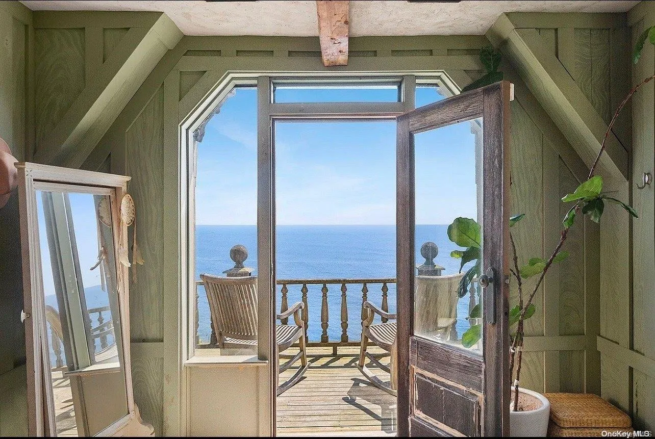 408 Old Montauk, East Hampton, New York 11954
