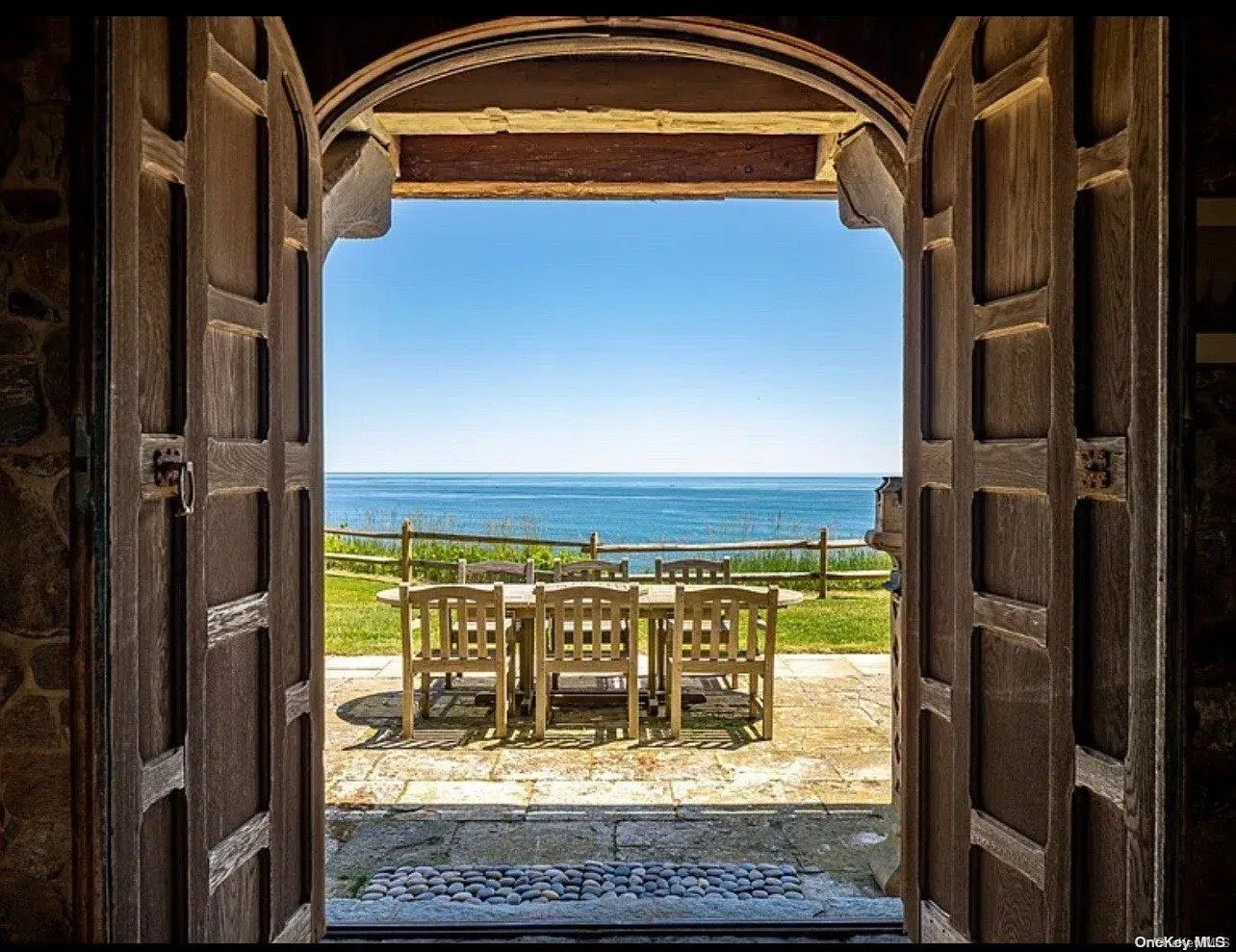 408 Old Montauk, East Hampton, New York 11954