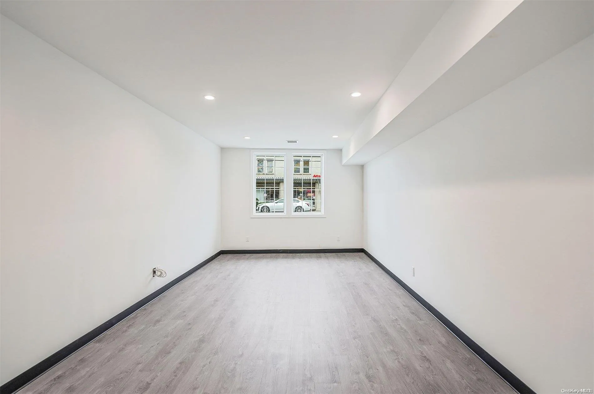 533 Montauk Highway, Brookhaven, NY, ,Commercial Lease,Idx,Montauk,0,L3586325 533 Montauk Highway, Brookhaven, NY, ,Commercial Lease,Idx,Montauk,0,L3586325