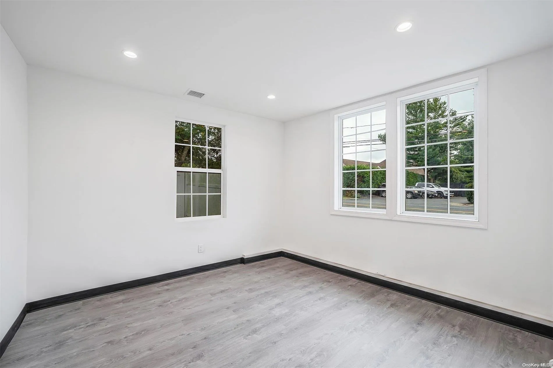 533 Montauk Highway, Brookhaven, NY, ,Commercial Lease,Idx,Montauk,0,L3586325 533 Montauk Highway, Brookhaven, NY, ,Commercial Lease,Idx,Montauk,0,L3586325