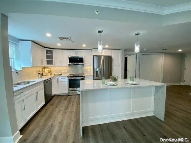 100 Glen Street, Oyster Bay, NY, 2 Bedrooms Bedrooms, 5 Rooms Rooms,2 BathroomsBathrooms,Residential Lease,Idx,Glen,0,L3588110 100 Glen Street, Oyster Bay, NY, 2 Bedrooms Bedrooms, 5 Rooms Rooms,2 BathroomsBathrooms,Residential Lease,Idx,Glen,0,L3588110