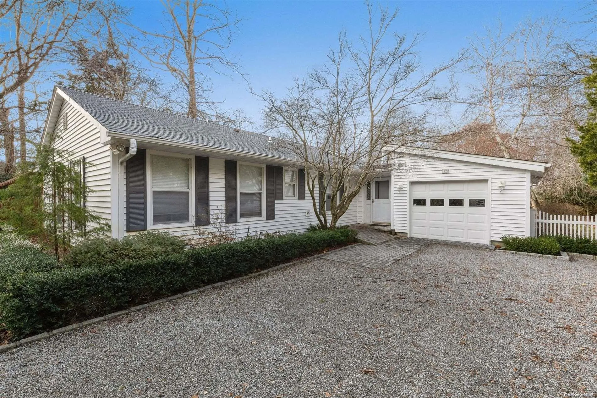 37 Halsey, Southampton, NY, 3 Bedrooms Bedrooms, 9 Rooms Rooms,2 BathroomsBathrooms,Residential Lease,For Rent,Halsey,0,L3588154 37 Halsey, Southampton, NY, 3 Bedrooms Bedrooms, 9 Rooms Rooms,2 BathroomsBathrooms,Residential Lease,For Rent,Halsey,0,L3588154