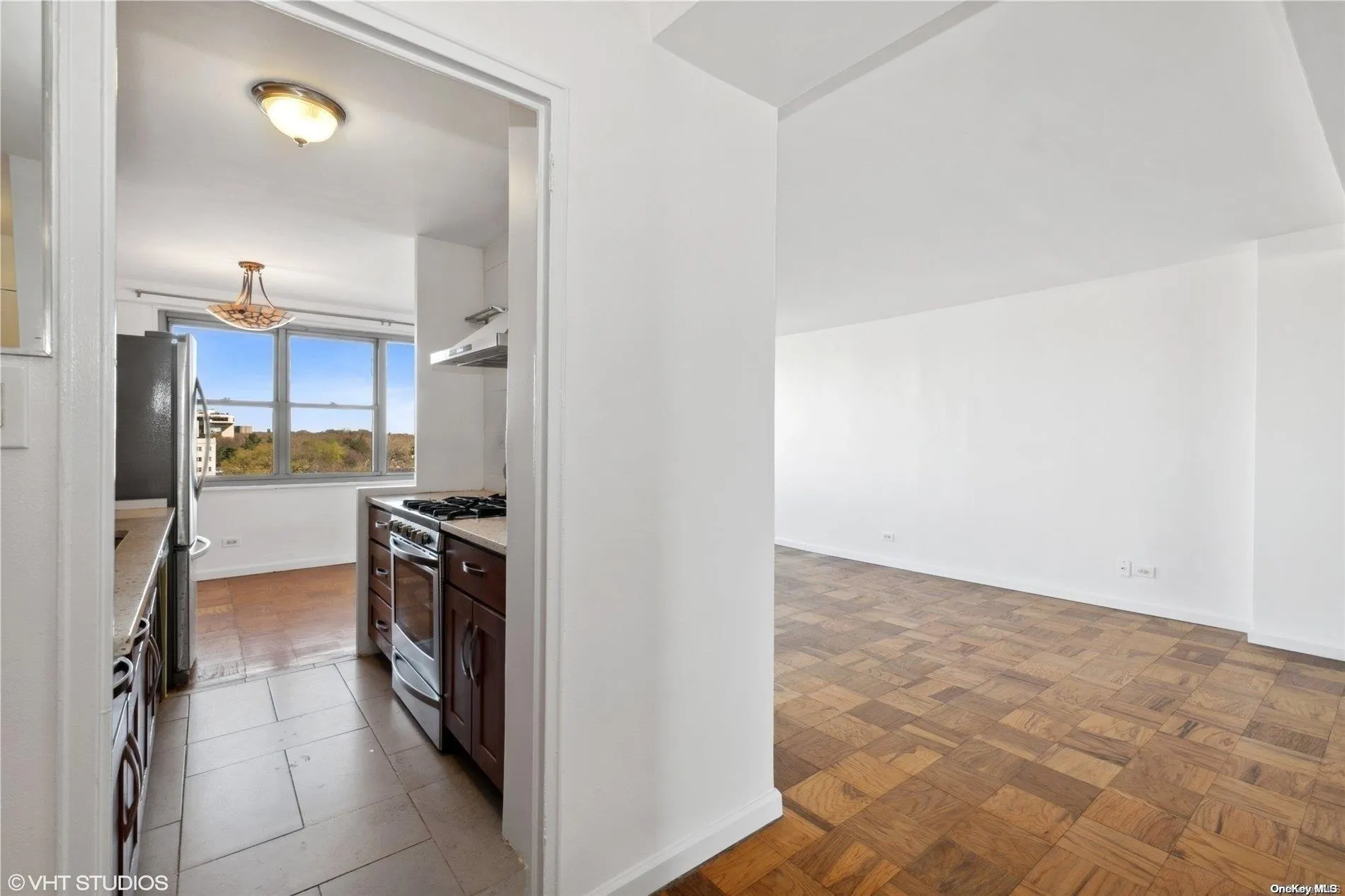 61-20 Grand Central Parkway, New York, NY, 1 Bedroom Bedrooms, 3 Rooms Rooms,1 BathroomBathrooms,Residential,For Rent,Grand Central,0,L3588780 61-20 Grand Central Parkway, New York, NY, 1 Bedroom Bedrooms, 3 Rooms Rooms,1 BathroomBathrooms,Residential,For Rent,Grand Central,0,L3588780