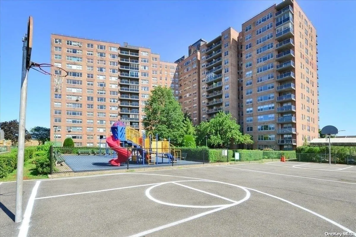 61-20 Grand Central Parkway, New York, NY, 1 Bedroom Bedrooms, 3 Rooms Rooms,1 BathroomBathrooms,Residential,For Rent,Grand Central,0,L3588780 61-20 Grand Central Parkway, New York, NY, 1 Bedroom Bedrooms, 3 Rooms Rooms,1 BathroomBathrooms,Residential,For Rent,Grand Central,0,L3588780
