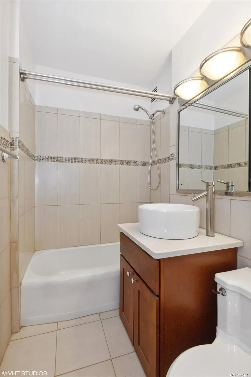 61-20 Grand Central Parkway, New York, NY, 1 Bedroom Bedrooms, 3 Rooms Rooms,1 BathroomBathrooms,Residential,For Rent,Grand Central,0,L3588780 61-20 Grand Central Parkway, New York, NY, 1 Bedroom Bedrooms, 3 Rooms Rooms,1 BathroomBathrooms,Residential,For Rent,Grand Central,0,L3588780