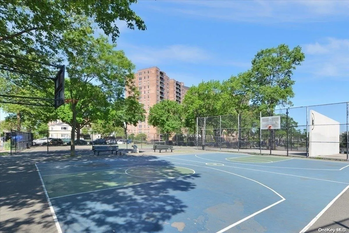 61-20 Grand Central Parkway, New York, NY, 1 Bedroom Bedrooms, 3 Rooms Rooms,1 BathroomBathrooms,Residential,For Rent,Grand Central,0,L3588780 61-20 Grand Central Parkway, New York, NY, 1 Bedroom Bedrooms, 3 Rooms Rooms,1 BathroomBathrooms,Residential,For Rent,Grand Central,0,L3588780