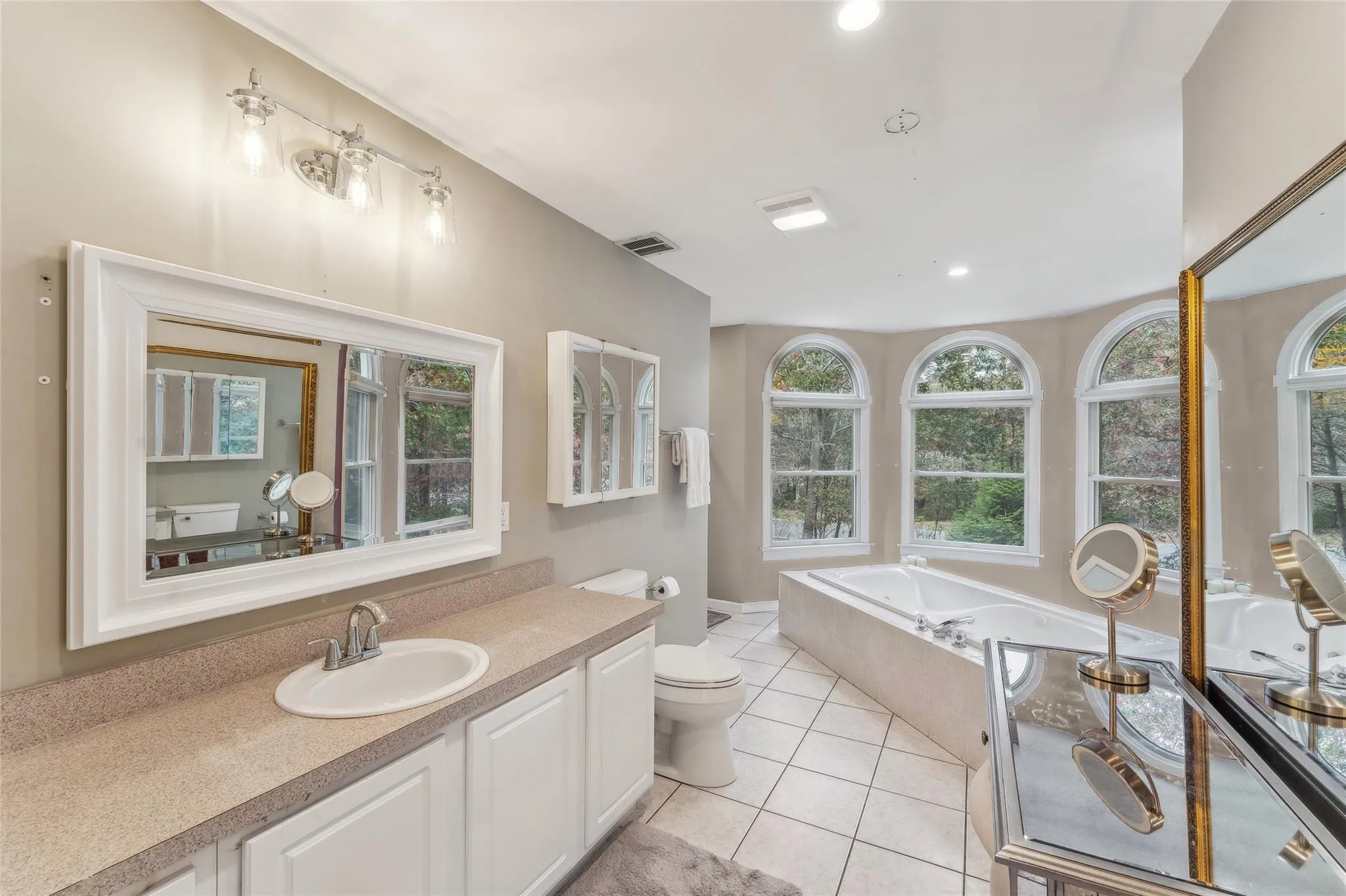 1 Candace Drive, Southampton, NY, 4 Bedrooms Bedrooms, 9 Rooms Rooms,4 BathroomsBathrooms,Residential Lease,For Rent,Candace,0,L3589206 1 Candace Drive, Southampton, NY, 4 Bedrooms Bedrooms, 9 Rooms Rooms,4 BathroomsBathrooms,Residential Lease,For Rent,Candace,0,L3589206