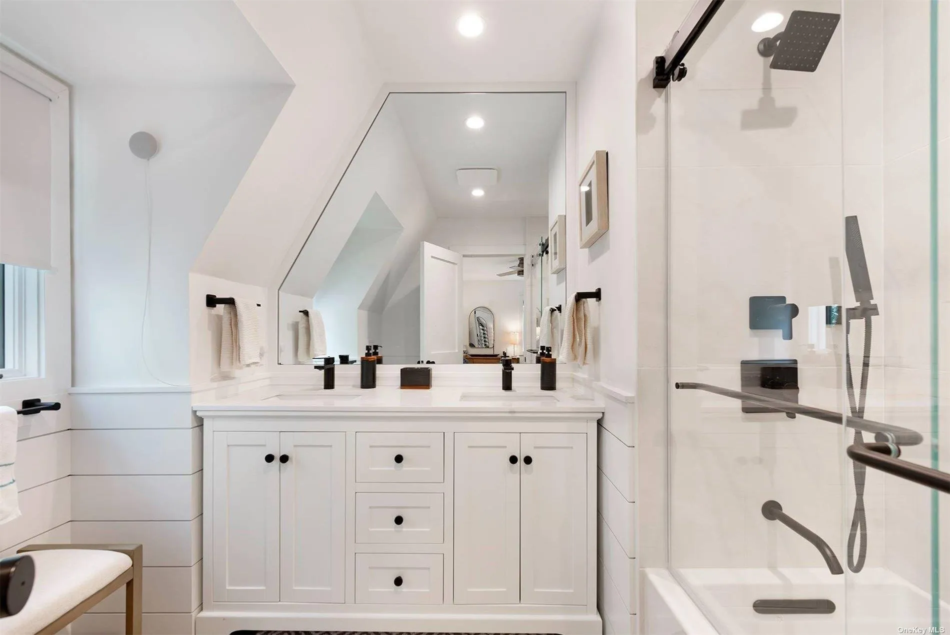 643 Stephen Hands Path, East Hampton, NY, 4 Bedrooms Bedrooms, 10 Rooms Rooms,3 BathroomsBathrooms,Residential Lease,Idx,Stephen Hands,0,L3589219 643 Stephen Hands Path, East Hampton, NY, 4 Bedrooms Bedrooms, 10 Rooms Rooms,3 BathroomsBathrooms,Residential Lease,Idx,Stephen Hands,0,L3589219