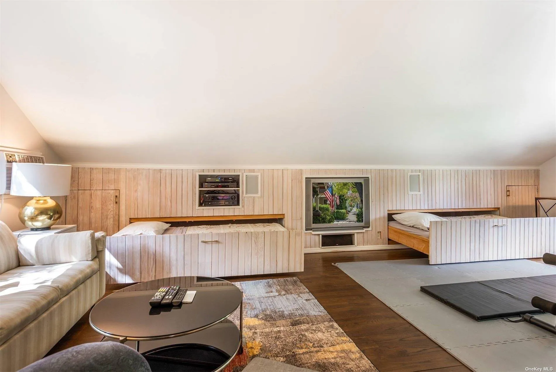 643 Stephen Hands Path, East Hampton, NY, 4 Bedroom Bedrooms, 10 Room Rooms,3 BathroomBathrooms,Residential Lease,For Rent,Stephen Hands,0,L3589219 643 Stephen Hands Path, East Hampton, NY, 4 Bedroom Bedrooms, 10 Room Rooms,3 BathroomBathrooms,Residential Lease,For Rent,Stephen Hands,0,L3589219