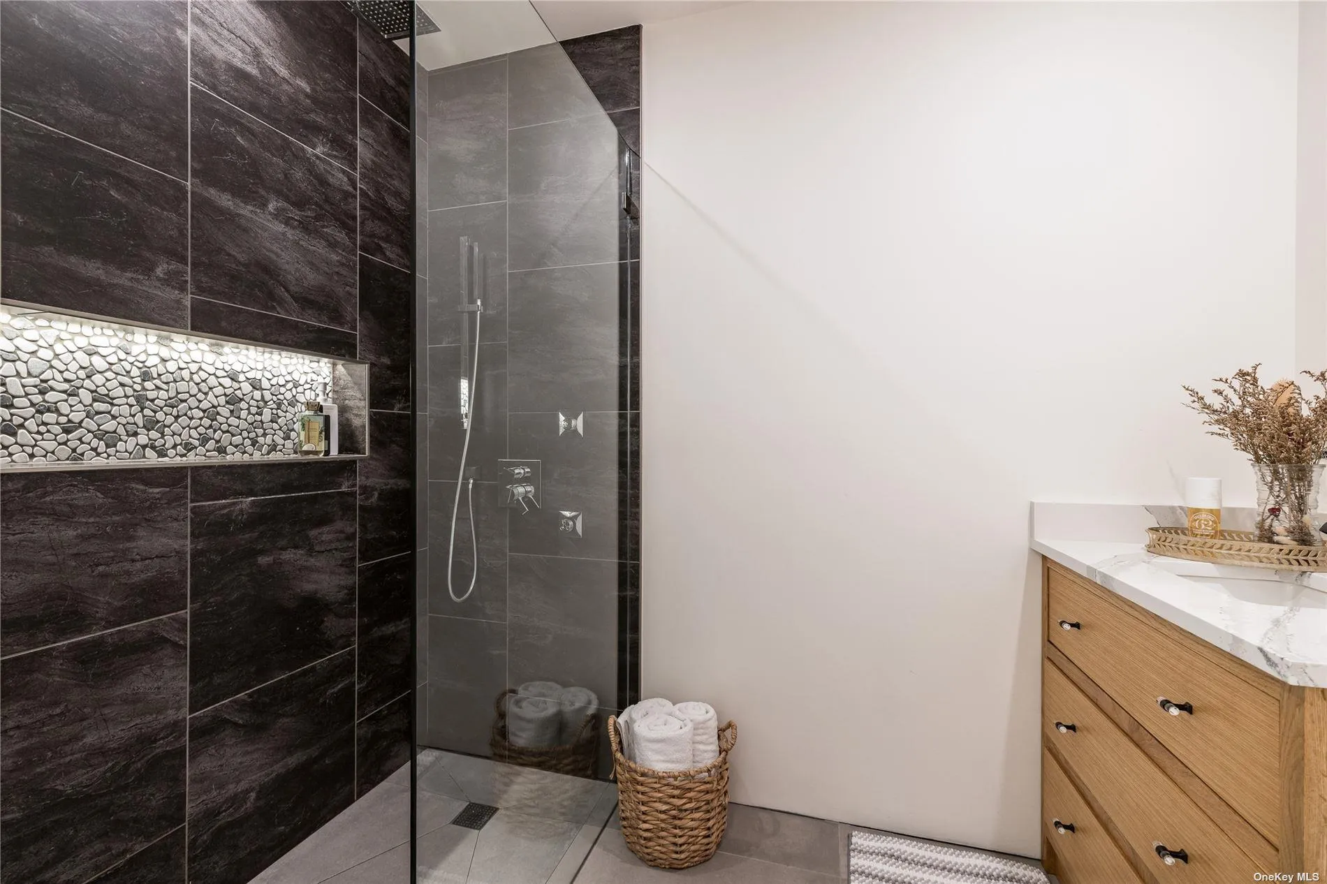 69 School Street, Southampton, NY, 5 Bedrooms Bedrooms, 9 Rooms Rooms,3 BathroomsBathrooms,Residential Lease,Idx,School,0,L3589567 69 School Street, Southampton, NY, 5 Bedrooms Bedrooms, 9 Rooms Rooms,3 BathroomsBathrooms,Residential Lease,Idx,School,0,L3589567