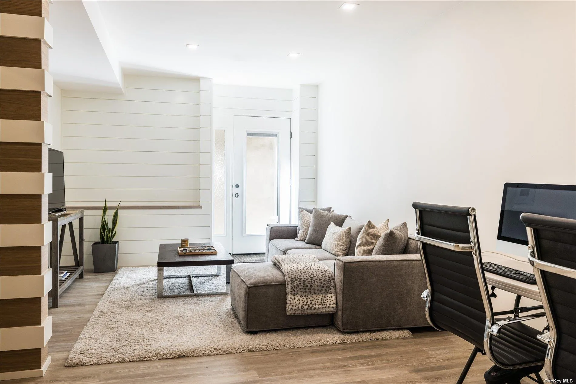 69 School Street, Southampton, NY, 5 Bedrooms Bedrooms, 9 Rooms Rooms,3 BathroomsBathrooms,Residential Lease,Idx,School,0,L3589567 69 School Street, Southampton, NY, 5 Bedrooms Bedrooms, 9 Rooms Rooms,3 BathroomsBathrooms,Residential Lease,Idx,School,0,L3589567