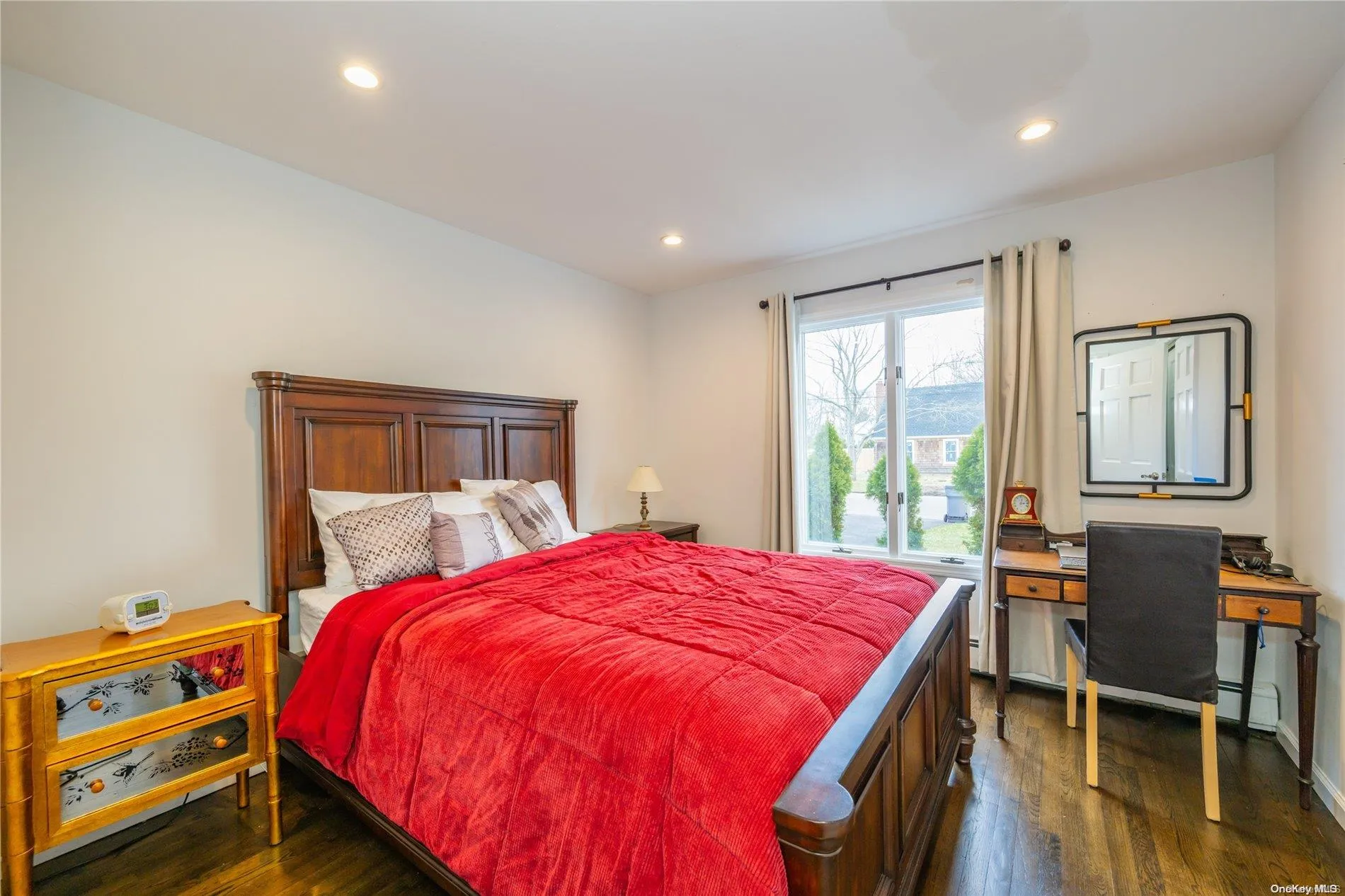 15 Pin Oak Lane, Southampton, NY, 3 Bedrooms Bedrooms, 8 Rooms Rooms,3 BathroomsBathrooms,Residential Lease,Idx,Pin Oak,0,L3592263 15 Pin Oak Lane, Southampton, NY, 3 Bedrooms Bedrooms, 8 Rooms Rooms,3 BathroomsBathrooms,Residential Lease,Idx,Pin Oak,0,L3592263