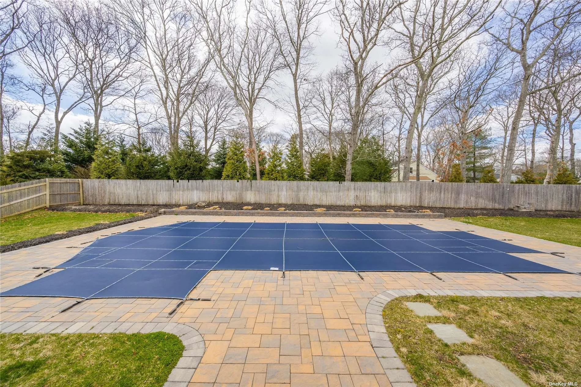 15 Pin Oak Lane, Southampton, NY, 3 Bedrooms Bedrooms, 8 Rooms Rooms,3 BathroomsBathrooms,Residential Lease,For Rent,Pin Oak,0,L3592263 15 Pin Oak Lane, Southampton, NY, 3 Bedrooms Bedrooms, 8 Rooms Rooms,3 BathroomsBathrooms,Residential Lease,For Rent,Pin Oak,0,L3592263