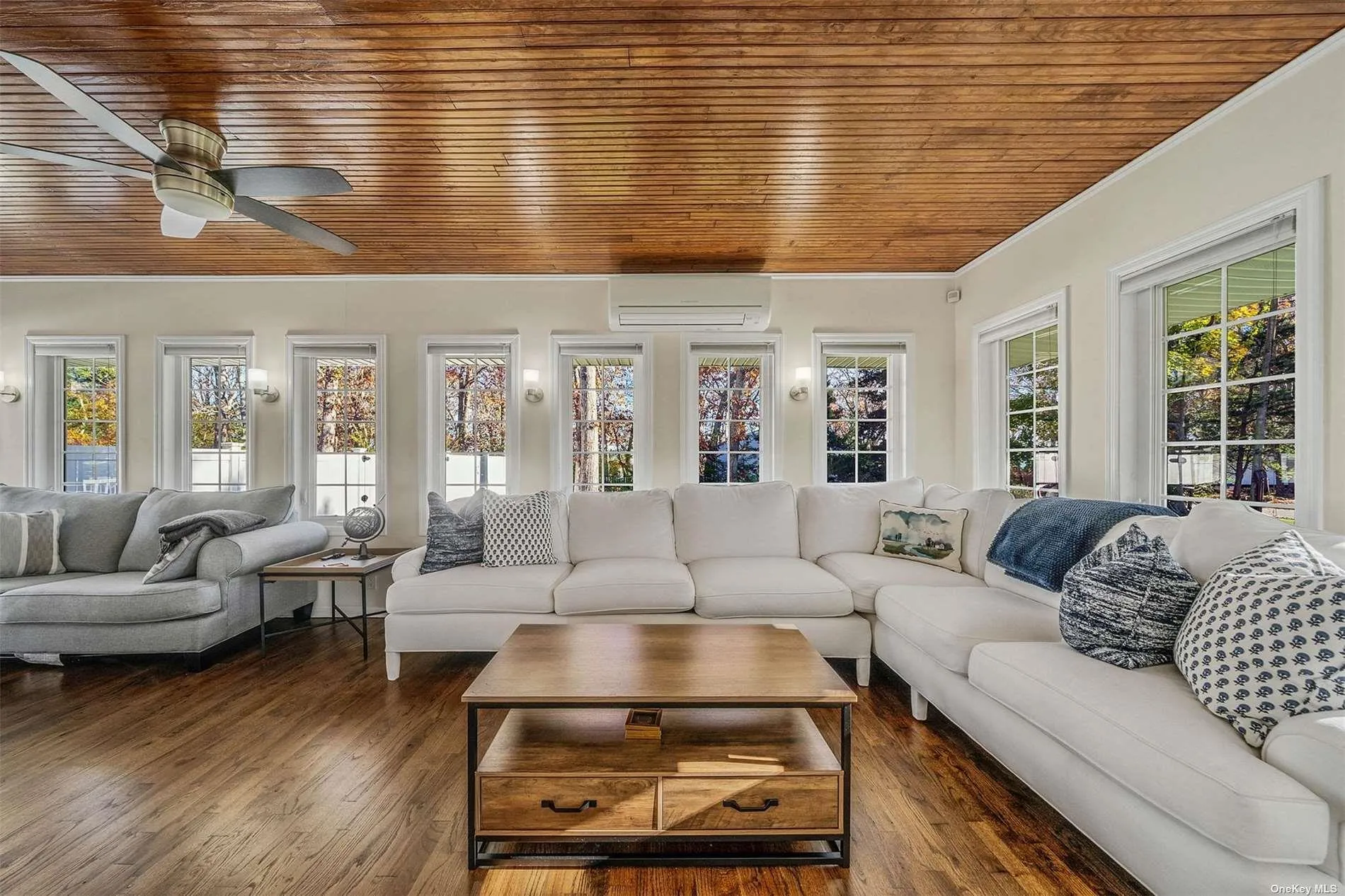 6 Rolling Hill Road, Southampton, NY, 3 Bedrooms Bedrooms, 7 Rooms Rooms,3 BathroomsBathrooms,Residential Lease,For Rent,Rolling Hill,0,L3592879 6 Rolling Hill Road, Southampton, NY, 3 Bedrooms Bedrooms, 7 Rooms Rooms,3 BathroomsBathrooms,Residential Lease,For Rent,Rolling Hill,0,L3592879