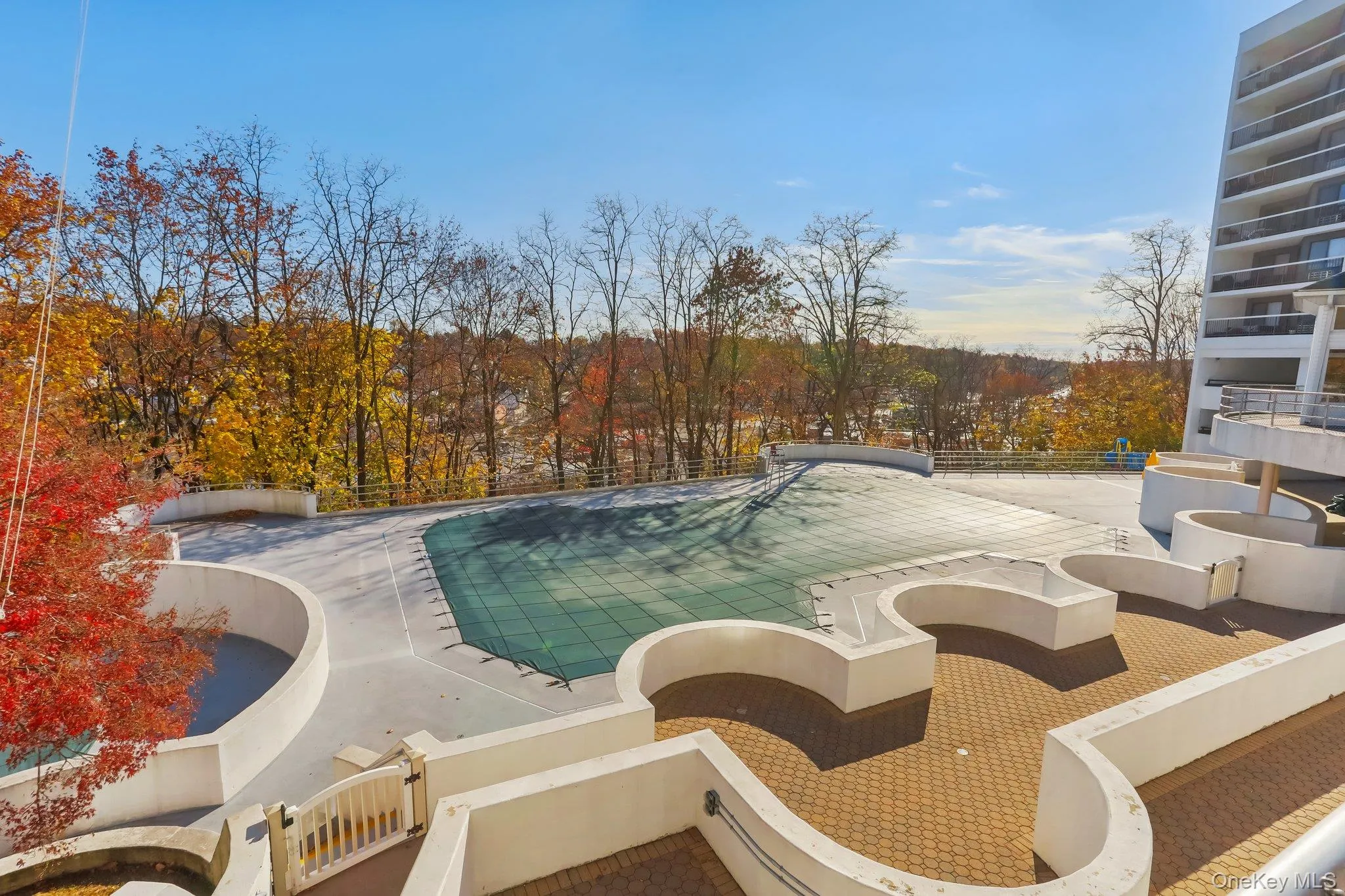 Beautiful community pool with adjacent common entertaining kitchen and 24hour fitness center Beautiful community pool with adjacent common entertaining kitchen and 24hour fitness center