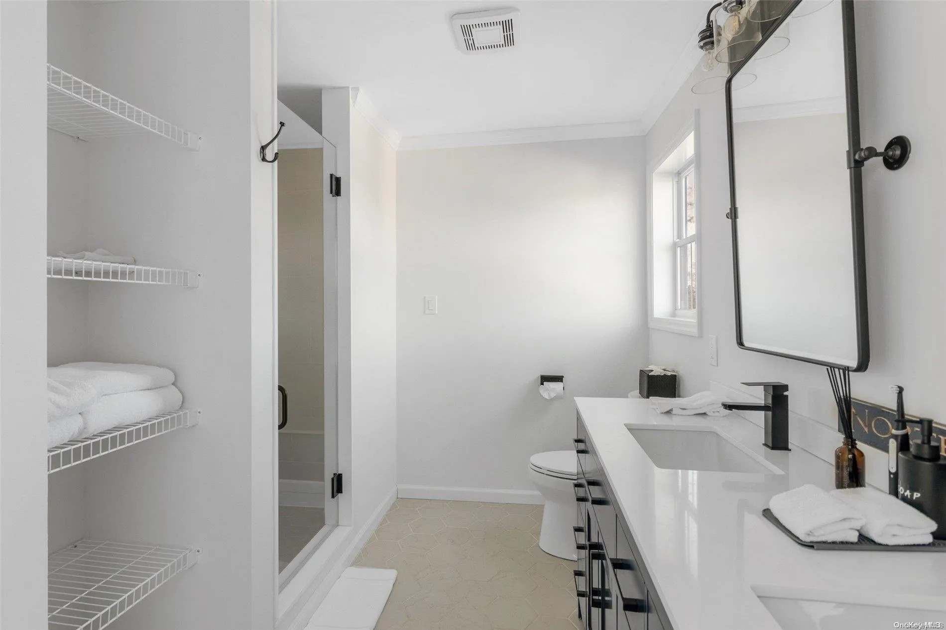 75 Gillette Drive, Southold, NY, 6 Bedrooms Bedrooms, 14 Rooms Rooms,4 BathroomsBathrooms,Residential Lease,Idx,Gillette,0,L3593132 75 Gillette Drive, Southold, NY, 6 Bedrooms Bedrooms, 14 Rooms Rooms,4 BathroomsBathrooms,Residential Lease,Idx,Gillette,0,L3593132