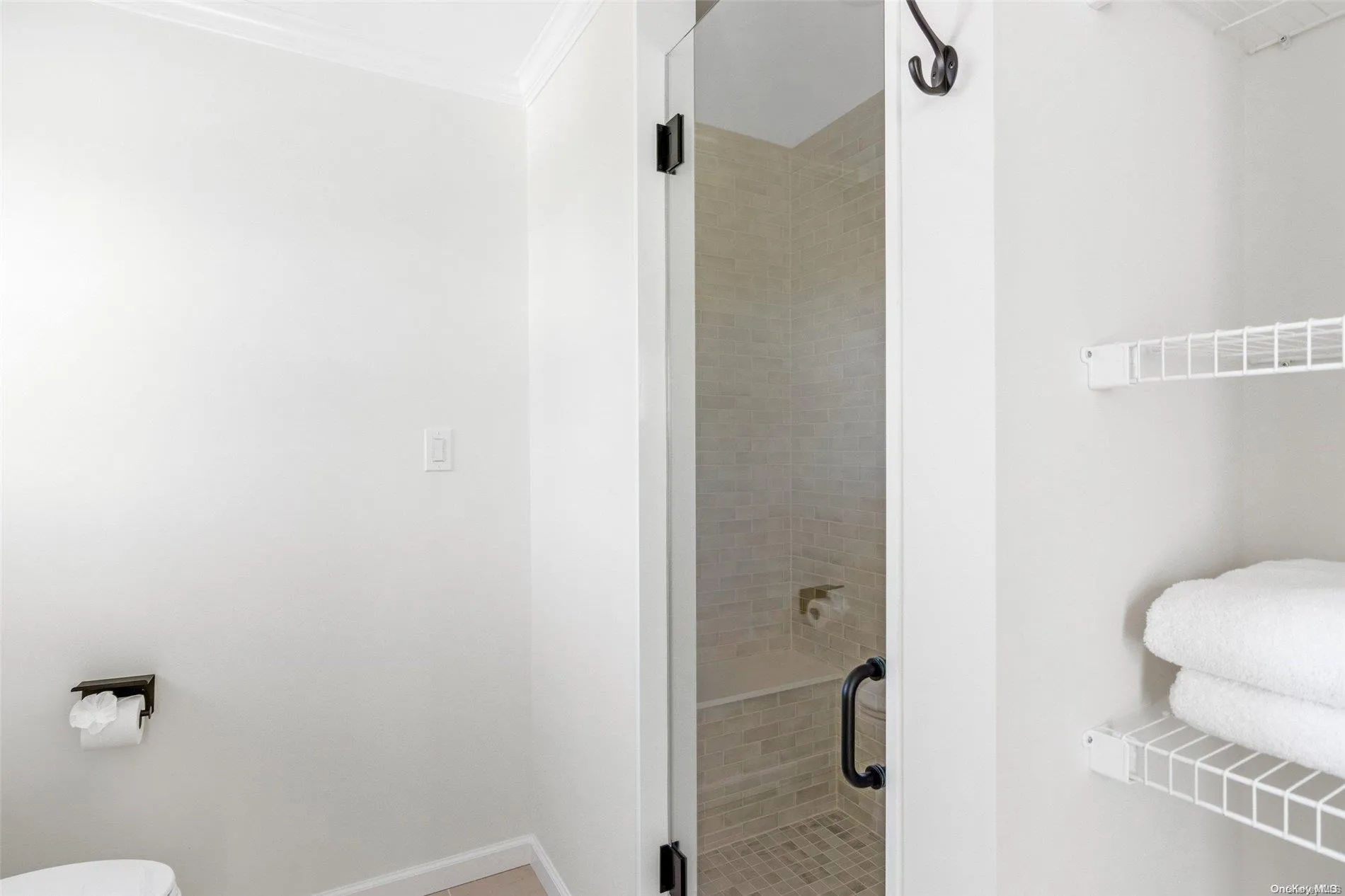 75 Gillette Drive, Southold, NY, 6 Bedrooms Bedrooms, 14 Rooms Rooms,4 BathroomsBathrooms,Residential Lease,Idx,Gillette,0,L3593132 75 Gillette Drive, Southold, NY, 6 Bedrooms Bedrooms, 14 Rooms Rooms,4 BathroomsBathrooms,Residential Lease,Idx,Gillette,0,L3593132