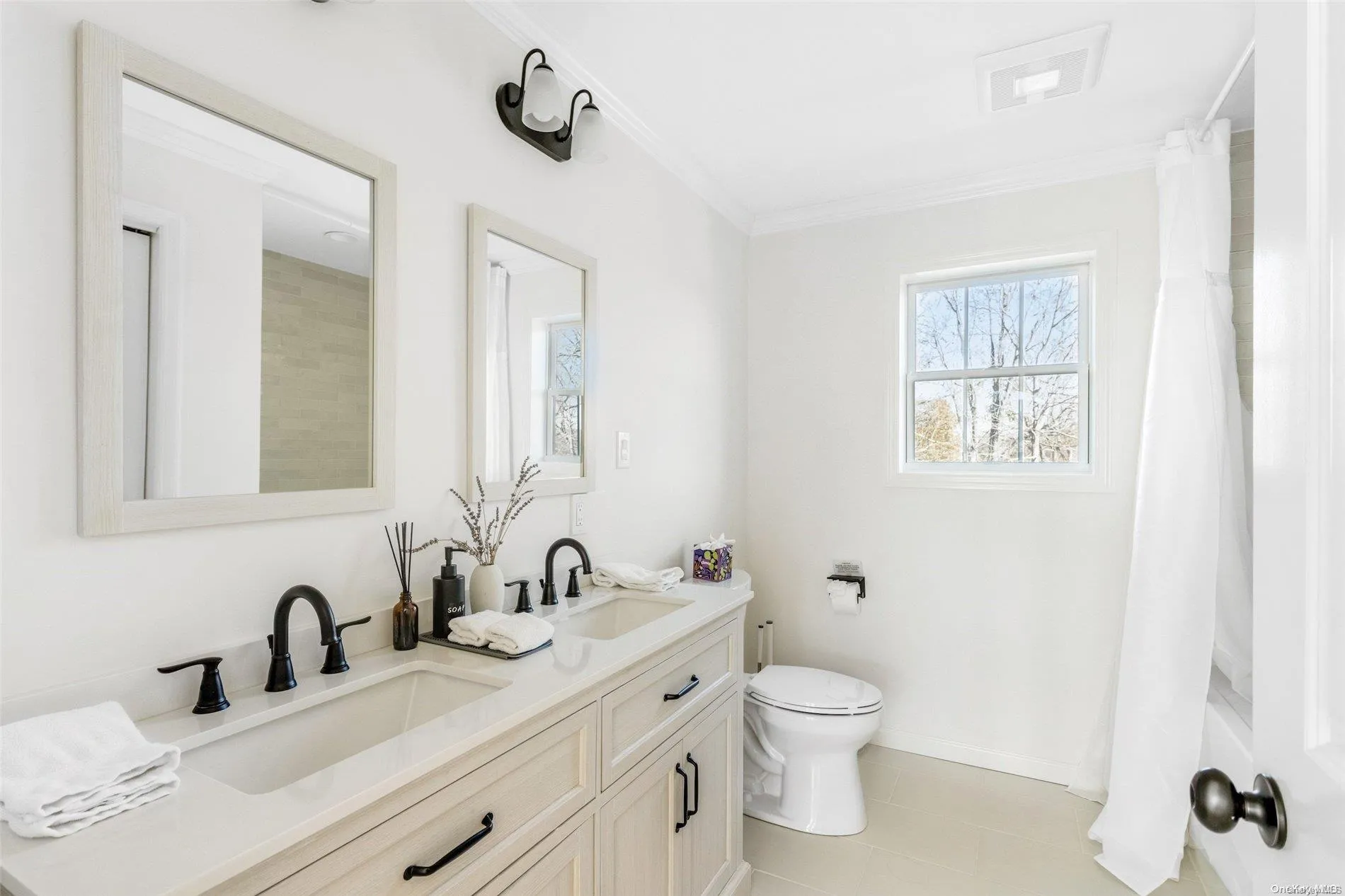 75 Gillette Drive, Southold, NY, 6 Bedrooms Bedrooms, 14 Rooms Rooms,4 BathroomsBathrooms,Residential Lease,Idx,Gillette,0,L3593132 75 Gillette Drive, Southold, NY, 6 Bedrooms Bedrooms, 14 Rooms Rooms,4 BathroomsBathrooms,Residential Lease,Idx,Gillette,0,L3593132