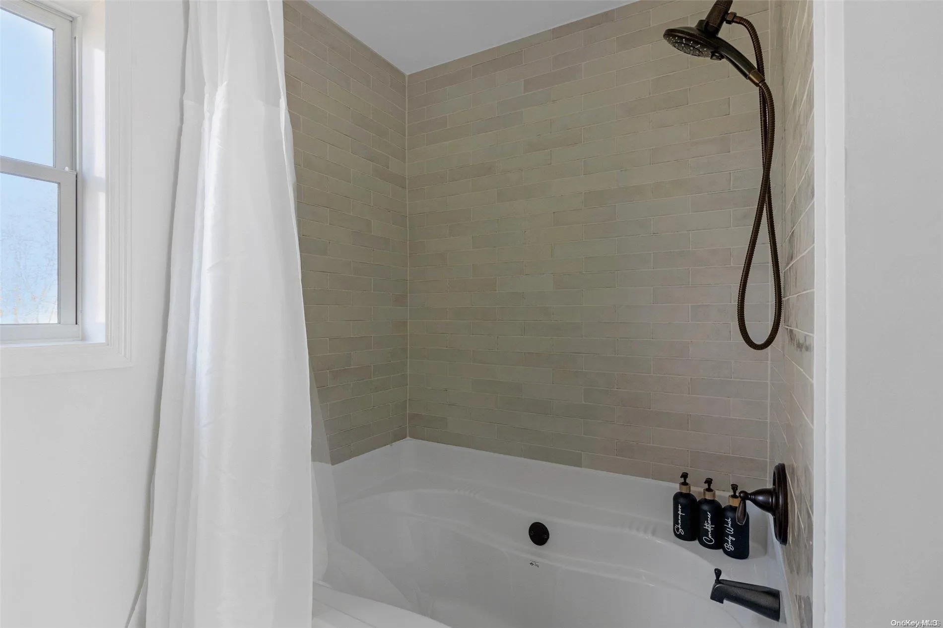 75 Gillette Drive, Southold, NY, 6 Bedrooms Bedrooms, 14 Rooms Rooms,4 BathroomsBathrooms,Residential Lease,Idx,Gillette,0,L3593132 75 Gillette Drive, Southold, NY, 6 Bedrooms Bedrooms, 14 Rooms Rooms,4 BathroomsBathrooms,Residential Lease,Idx,Gillette,0,L3593132