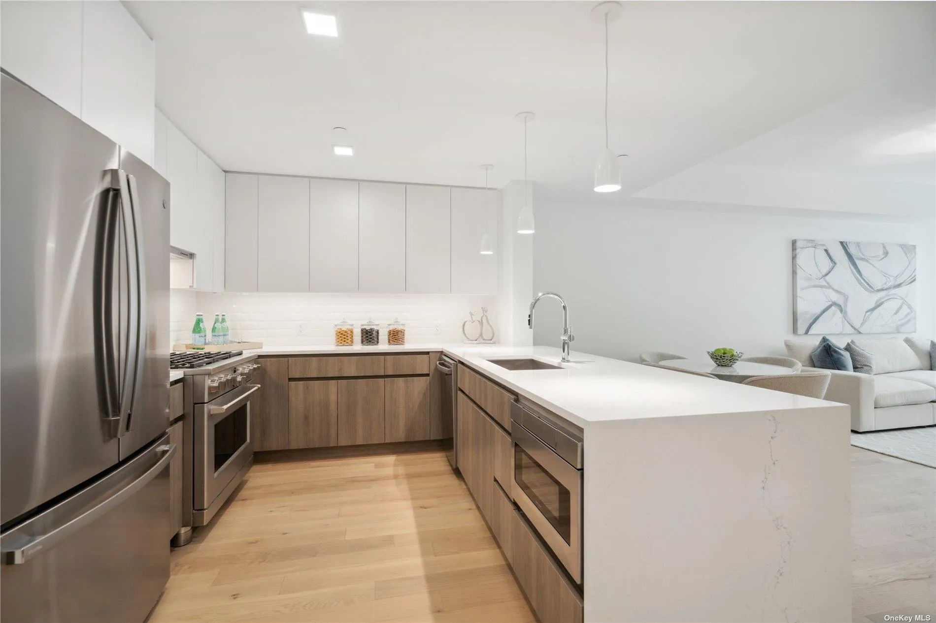 218 Middle Neck Road, North Hempstead, NY, 2 Bedrooms Bedrooms, 6 Rooms Rooms,2 BathroomsBathrooms,Residential,For Rent,Middle Neck,0,L3593554 218 Middle Neck Road, North Hempstead, NY, 2 Bedrooms Bedrooms, 6 Rooms Rooms,2 BathroomsBathrooms,Residential,For Rent,Middle Neck,0,L3593554