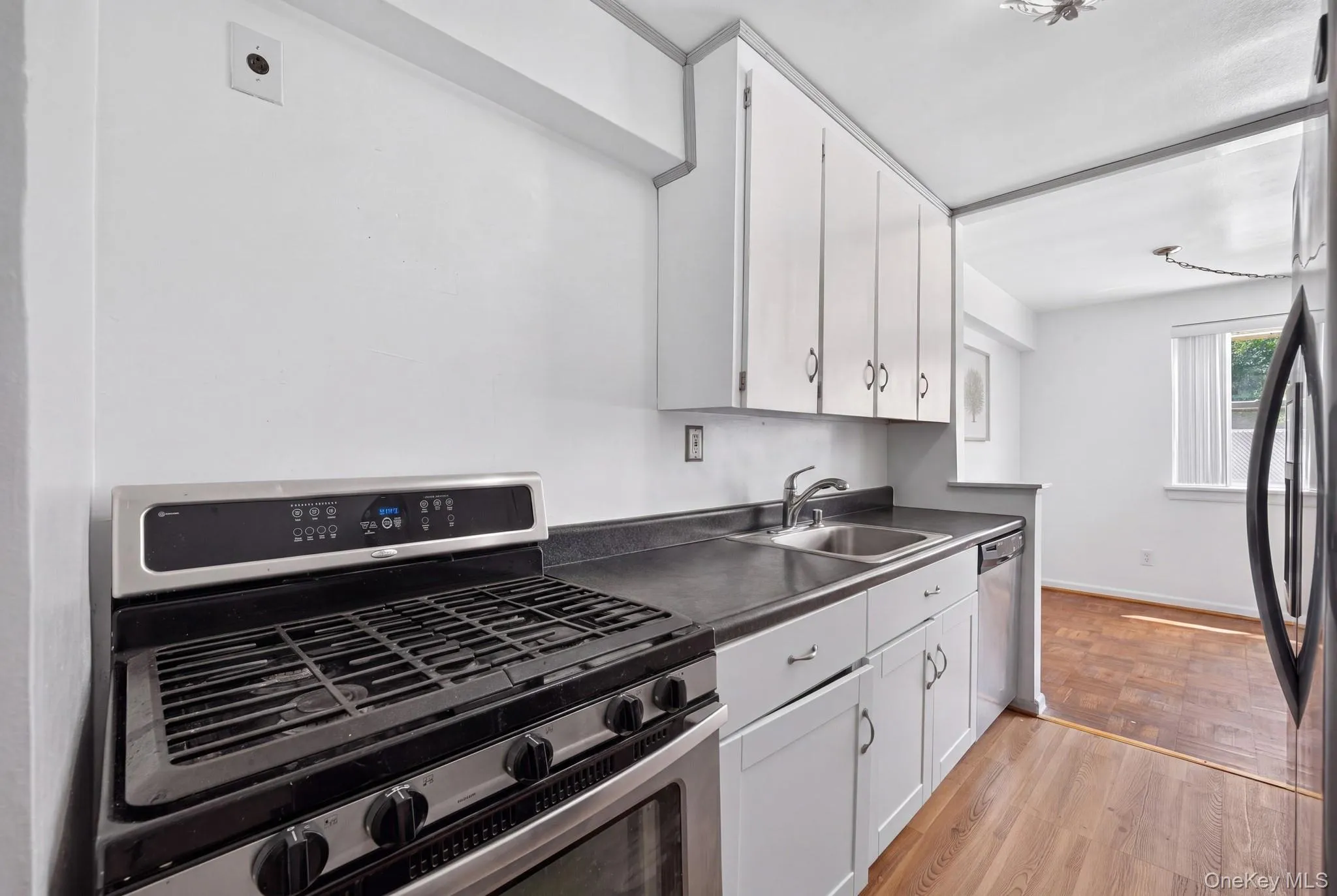 153-25 88th St, New York, NY, 2 Bedrooms Bedrooms, 6 Rooms Rooms,2 BathroomsBathrooms,Residential,For Rent,88th St,0,803332 153-25 88th St, New York, NY, 2 Bedrooms Bedrooms, 6 Rooms Rooms,2 BathroomsBathrooms,Residential,For Rent,88th St,0,803332
